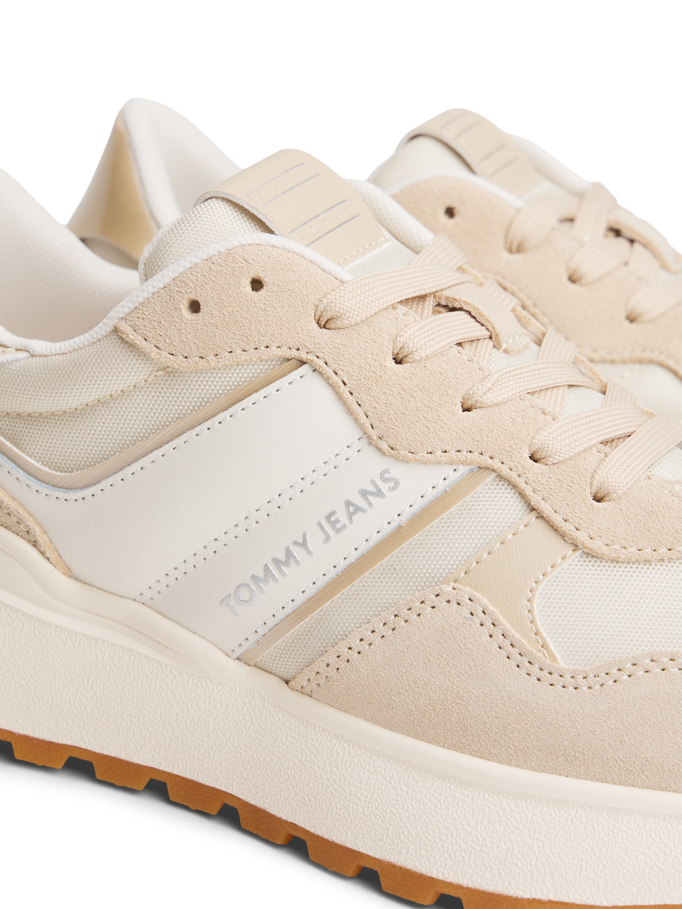 Tommy Jeans Plateausneaker »TJW CLEATED RUNNER«, Freizeitschuh, Halbschuh, Schnürer mit Kontrastbesatz
