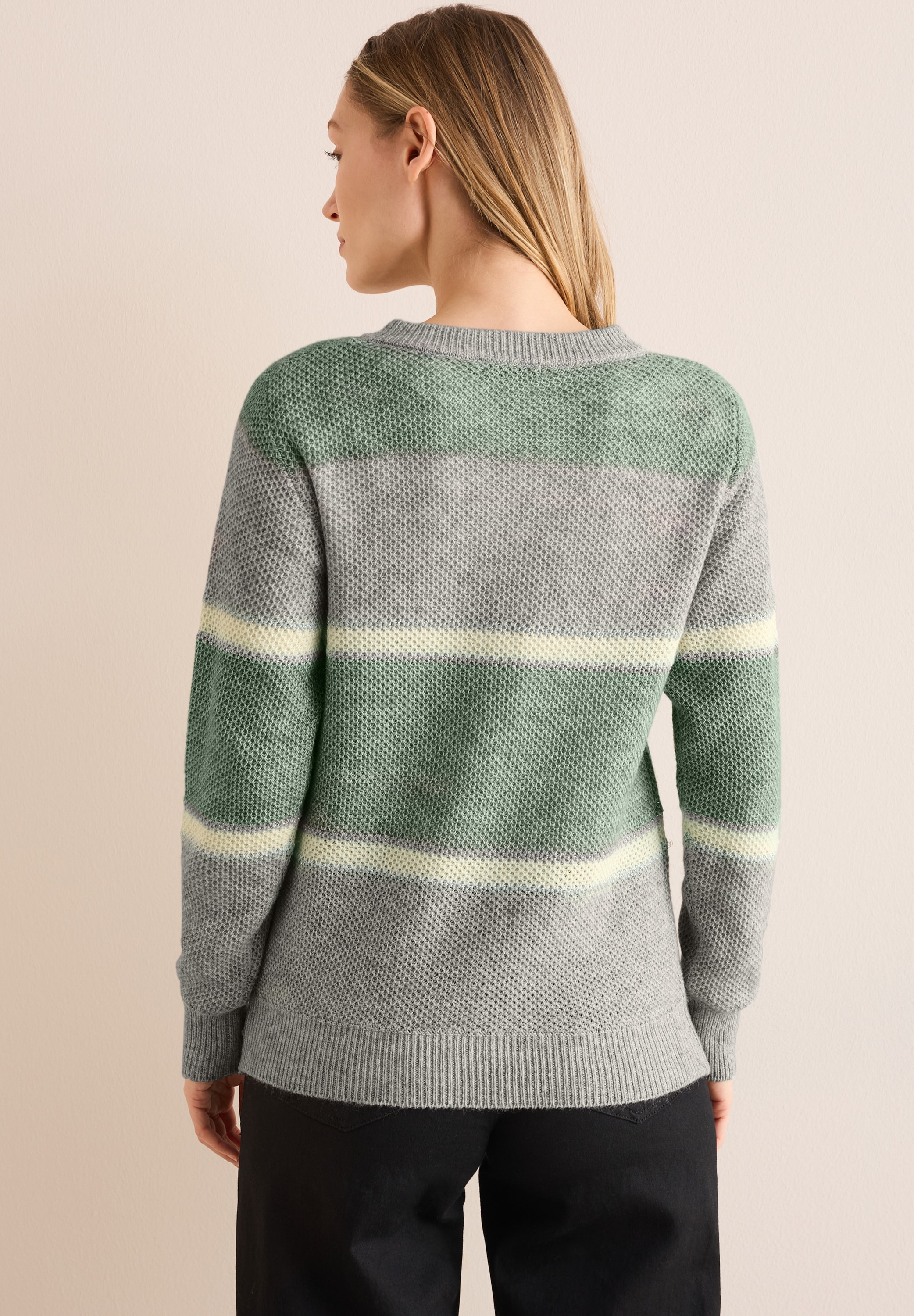 Cecil Cardigan, mit Knopfleiste