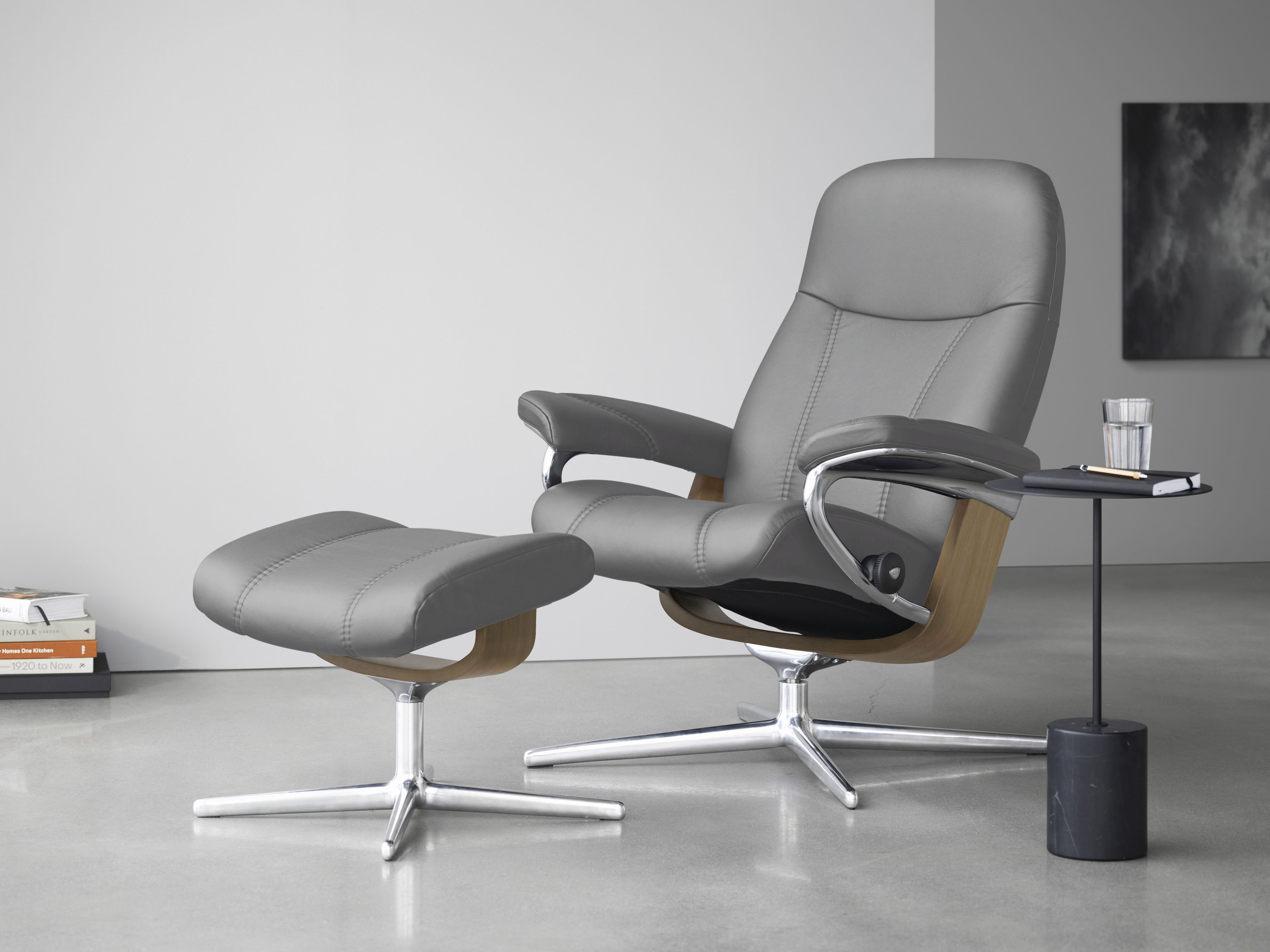 Stressless Relaxsessel "Consul" mit Cross Base, Größe S, M & L, Holzakzent Eiche, in 2 Bezugsqualitäten lieferbar