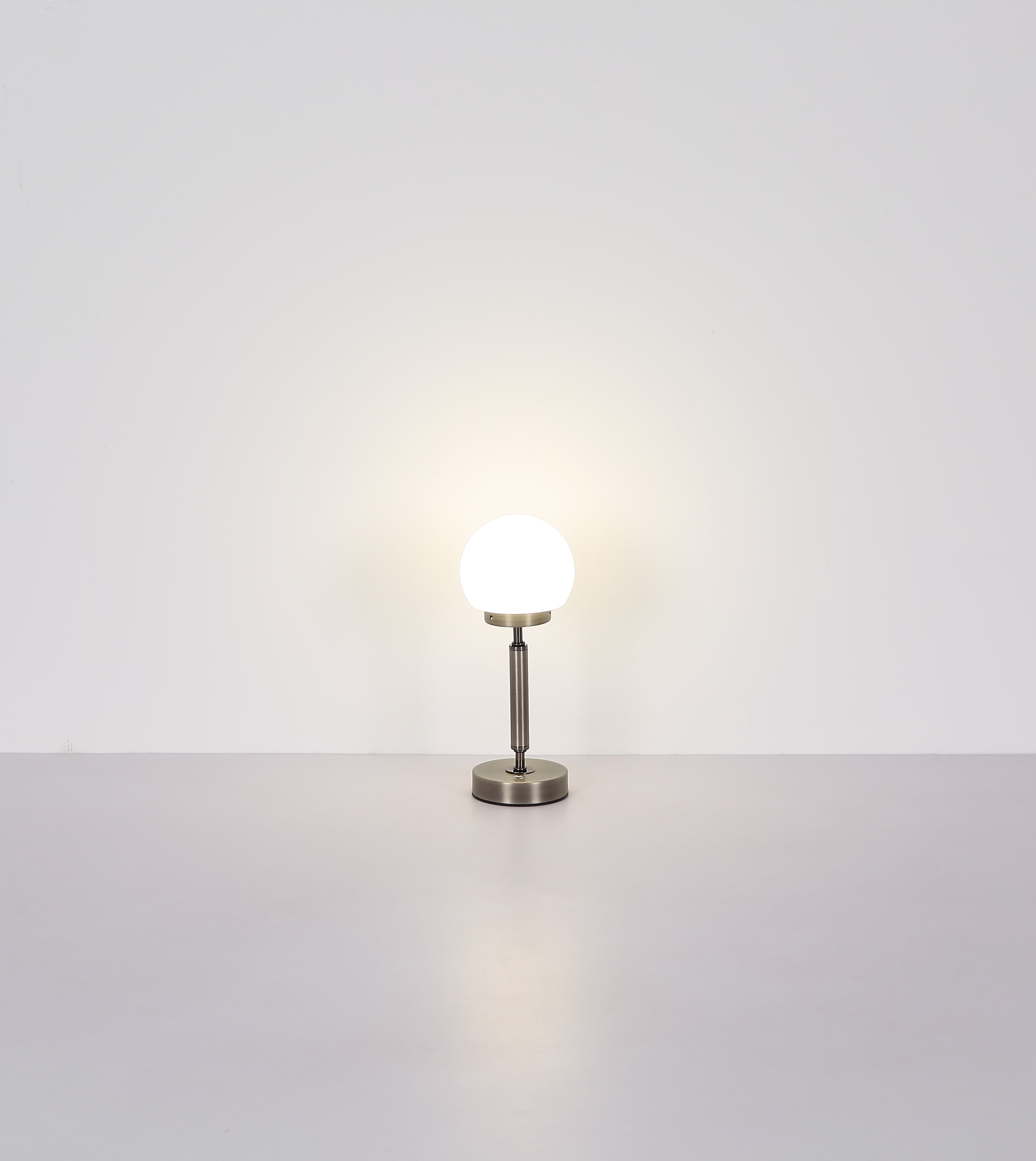 GLOBO LIGHTING Tischleuchte »HAKU« LED-Modul 1 Stk. warmweiß - kaltweiß Tischlampe Nachttischlampe Deko-Tischleuchte Schlafzimmer