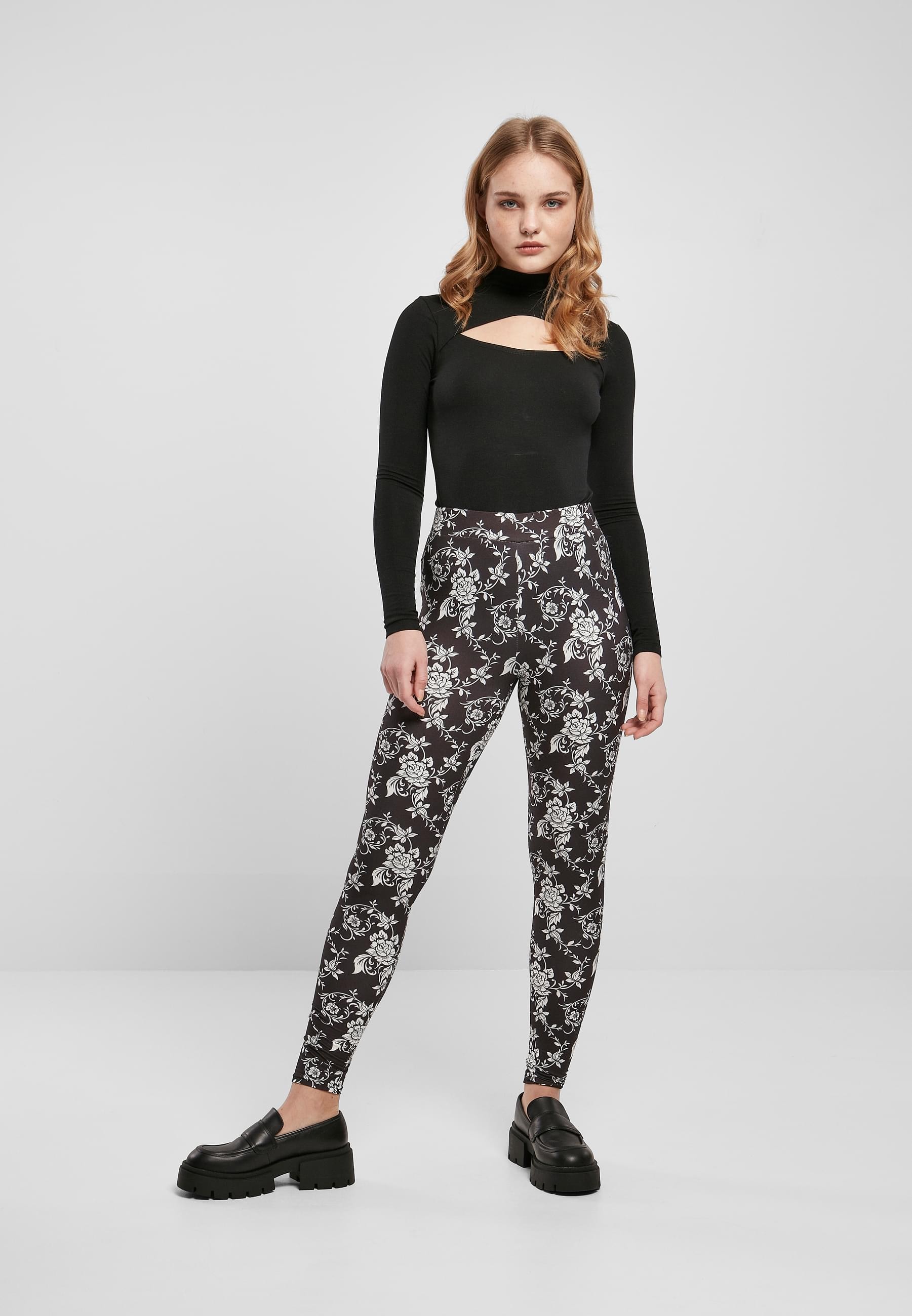 URBAN CLASSICS Leggings »Urban Classics Damen Ladies Soft AOP Leggings«, (1 tlg.)