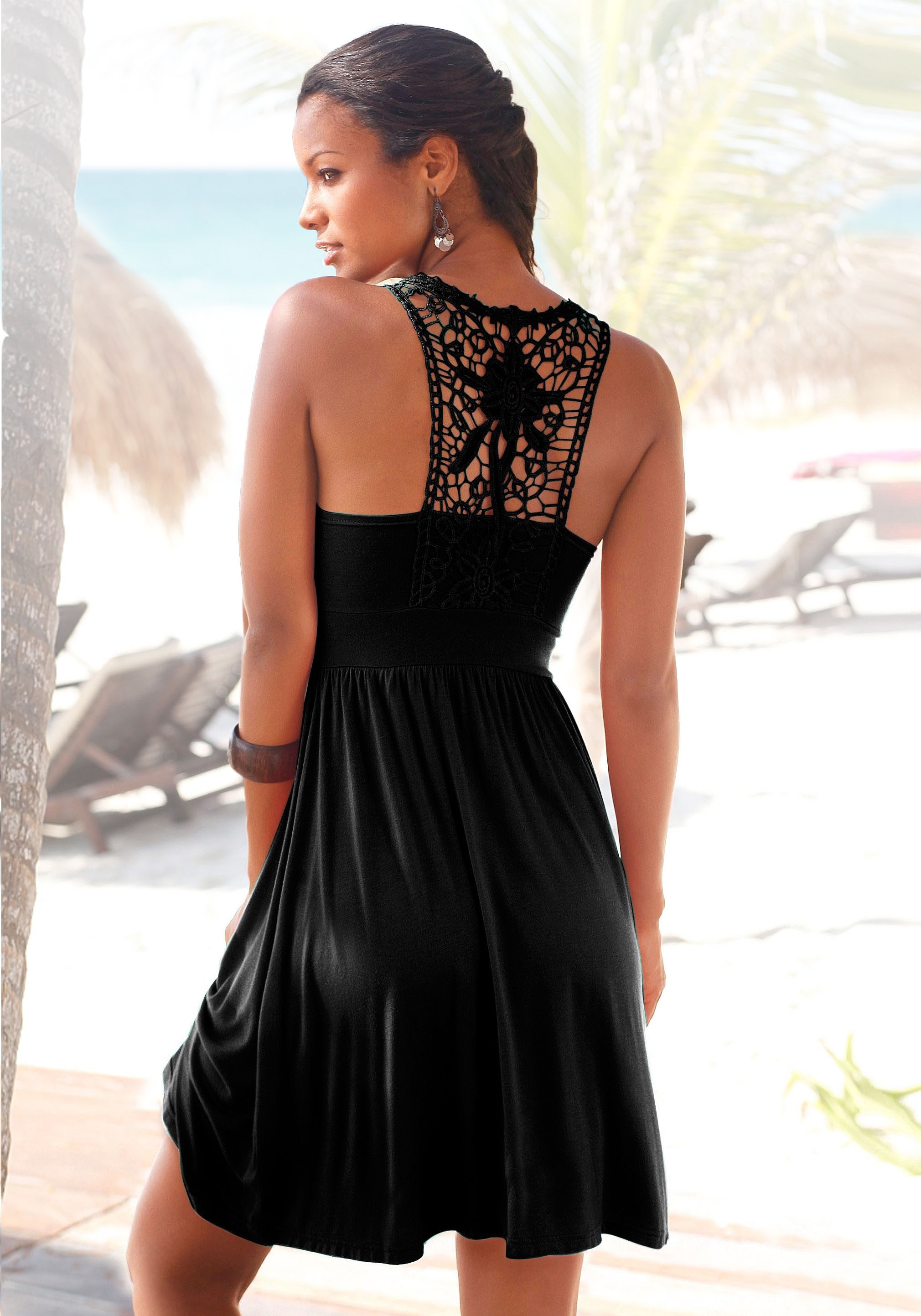LASCANA Strandkleid "mit Häkelspitzeneinsatz am Rücken" Ohne Taschen Sommerkleid, Kleid mit Spitze, Viskosekleid, Boho-Kleid, Festival
