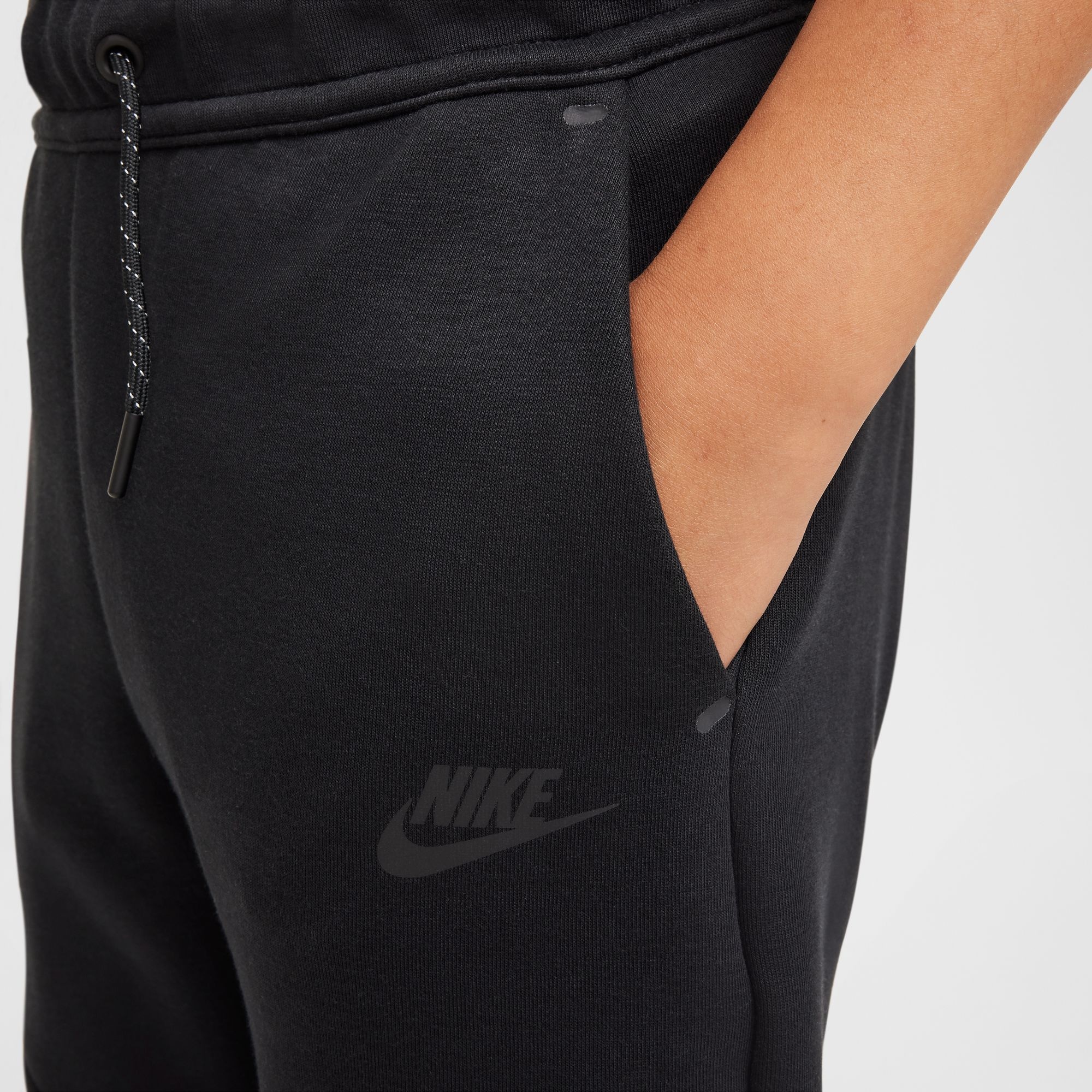 Nike Sportswear Sporthose »B NSW TCH FLC JGGR - PD«  sportlicher Stil, für Jugendliche, aus Baumwolle und Polyester