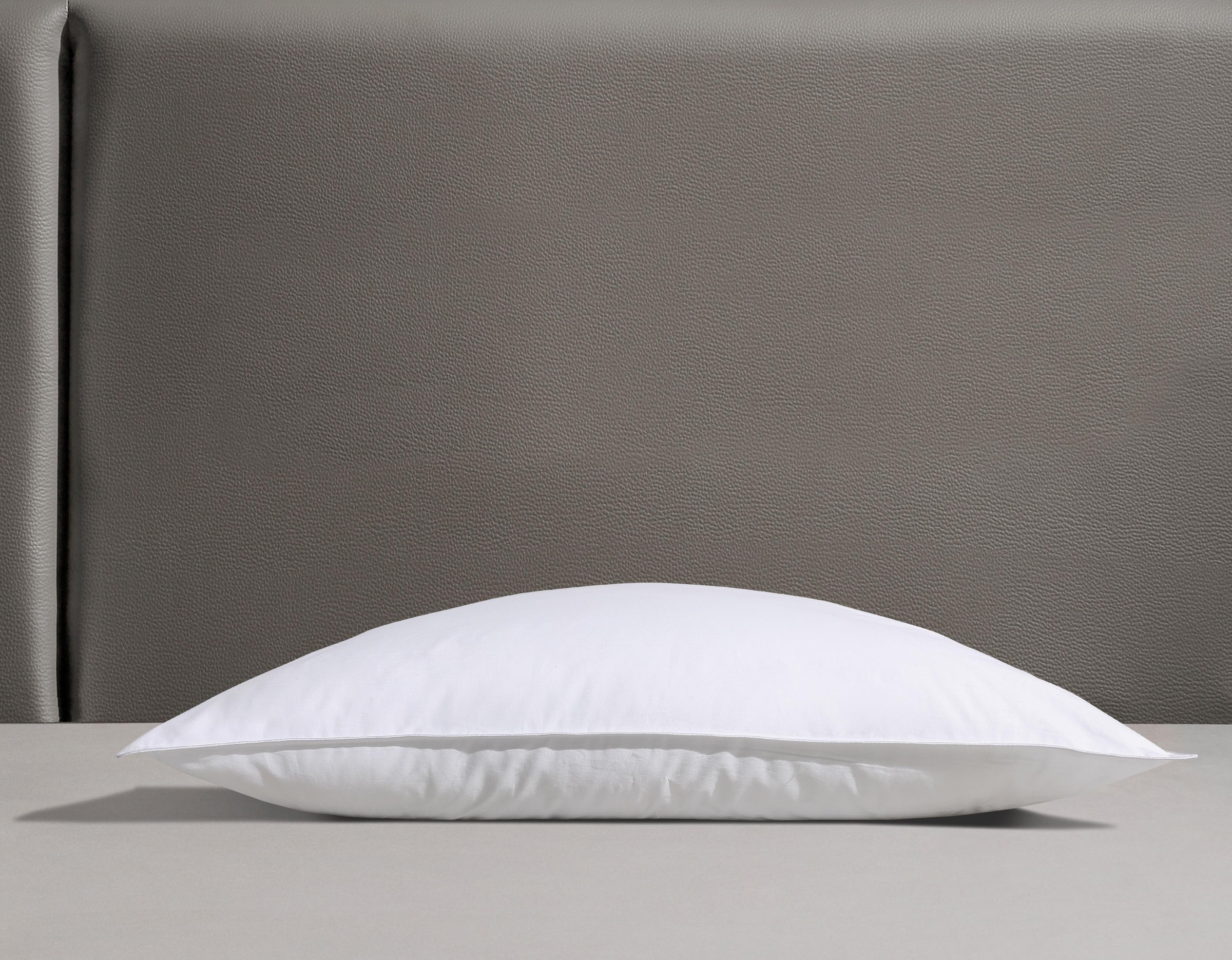 QUEENS TEXTILES Microfaserkissen »Luxus«, (1 St.)
