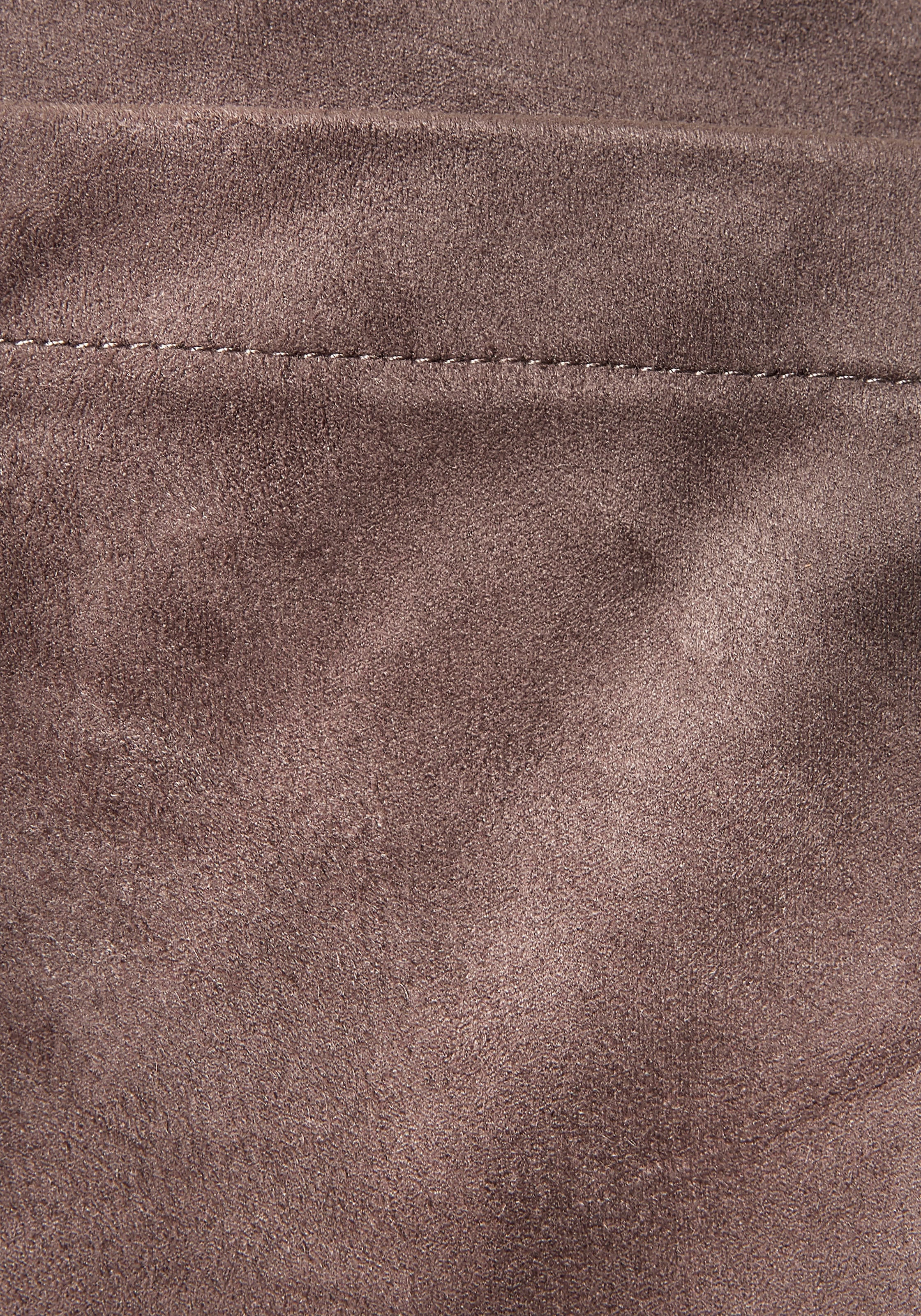 LASCANA Hosenrock, in Wickeloptik aus Velourlederimitat, eleganter Skort mit Zierknöpfen