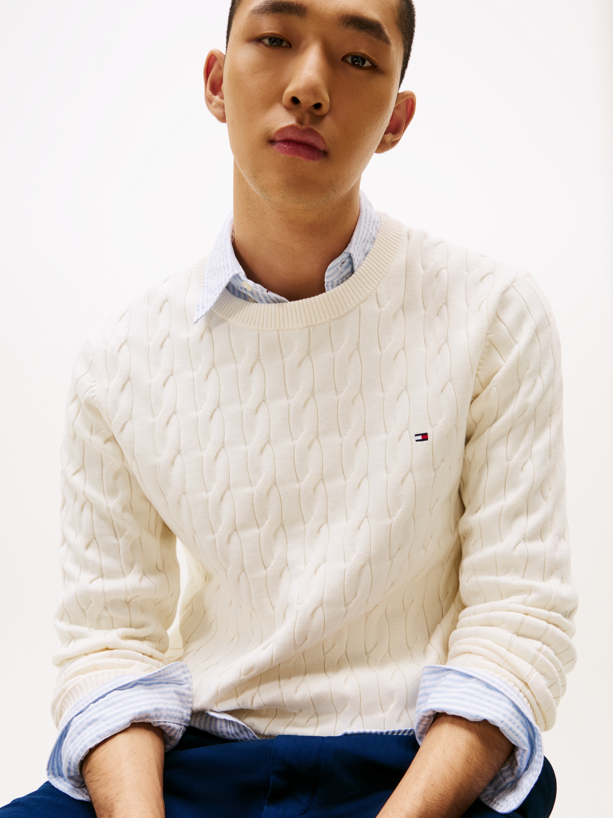 Tommy Hilfiger Strickpullover »CLASSIC CABLE CREW NECK mit Strukturstrick und Flaglabel« unifarben, casual, regular fit, Baumwolle, Rundhals