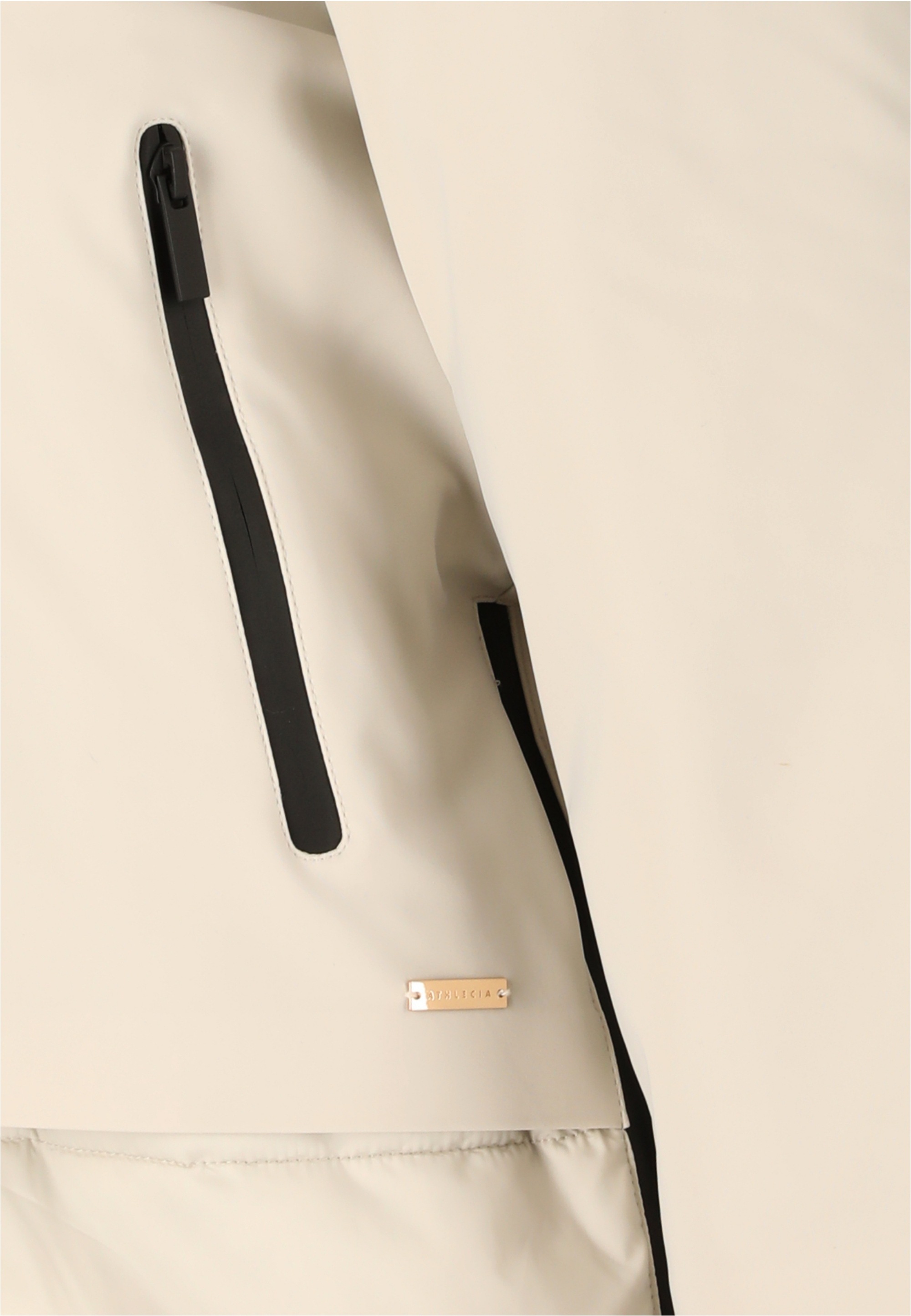 ATHLECIA Outdoorjacke »Heley« aus wasserabweisendem Primaloft