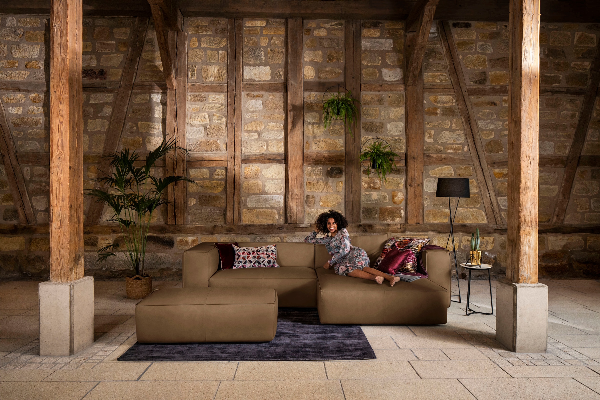 W.SCHILLIG Ecksofa "around-the-block Mega-Sofa & Hocker, viel Platz, Breite 300cm, L-Form" inklusive Hocker, mit eleganter Biese, mit Federkern