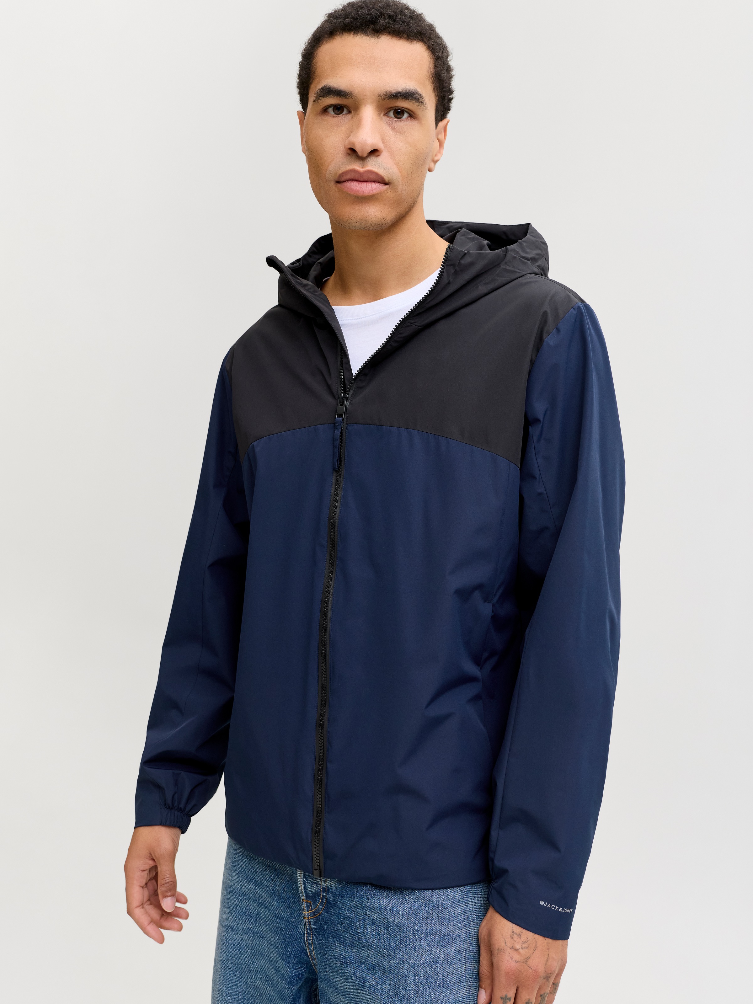 Jack & Jones Kurzjacke "JJESOHO LIGHT JACKET SN" mit Kapuze mit Kapuze günstig online kaufen