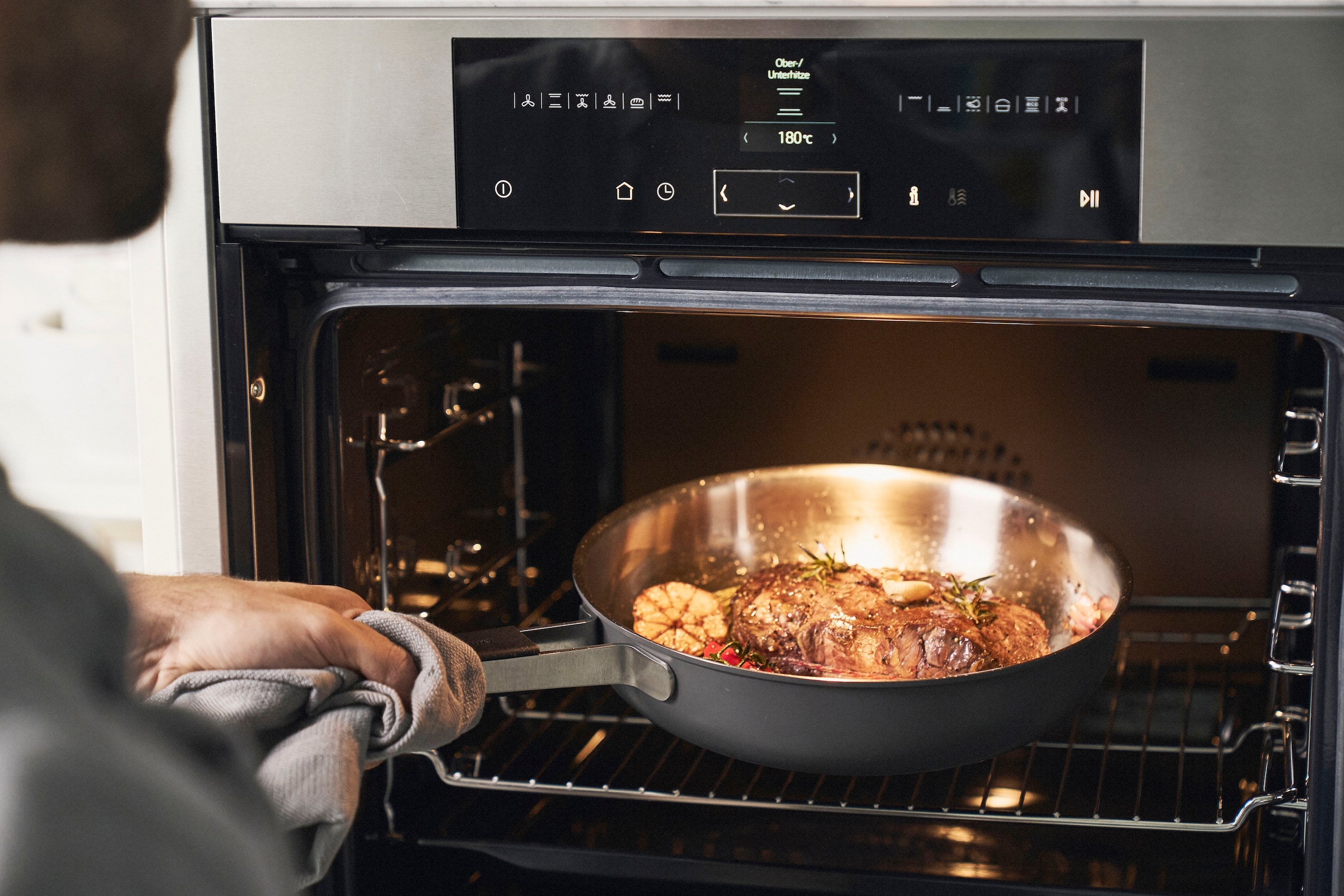 Zwilling Bratpfanne »Pure«, Edelstahl 18/10, (1 tlg.), Keramikbeschichtung, Stay-Cool Griffe, Edelstahl