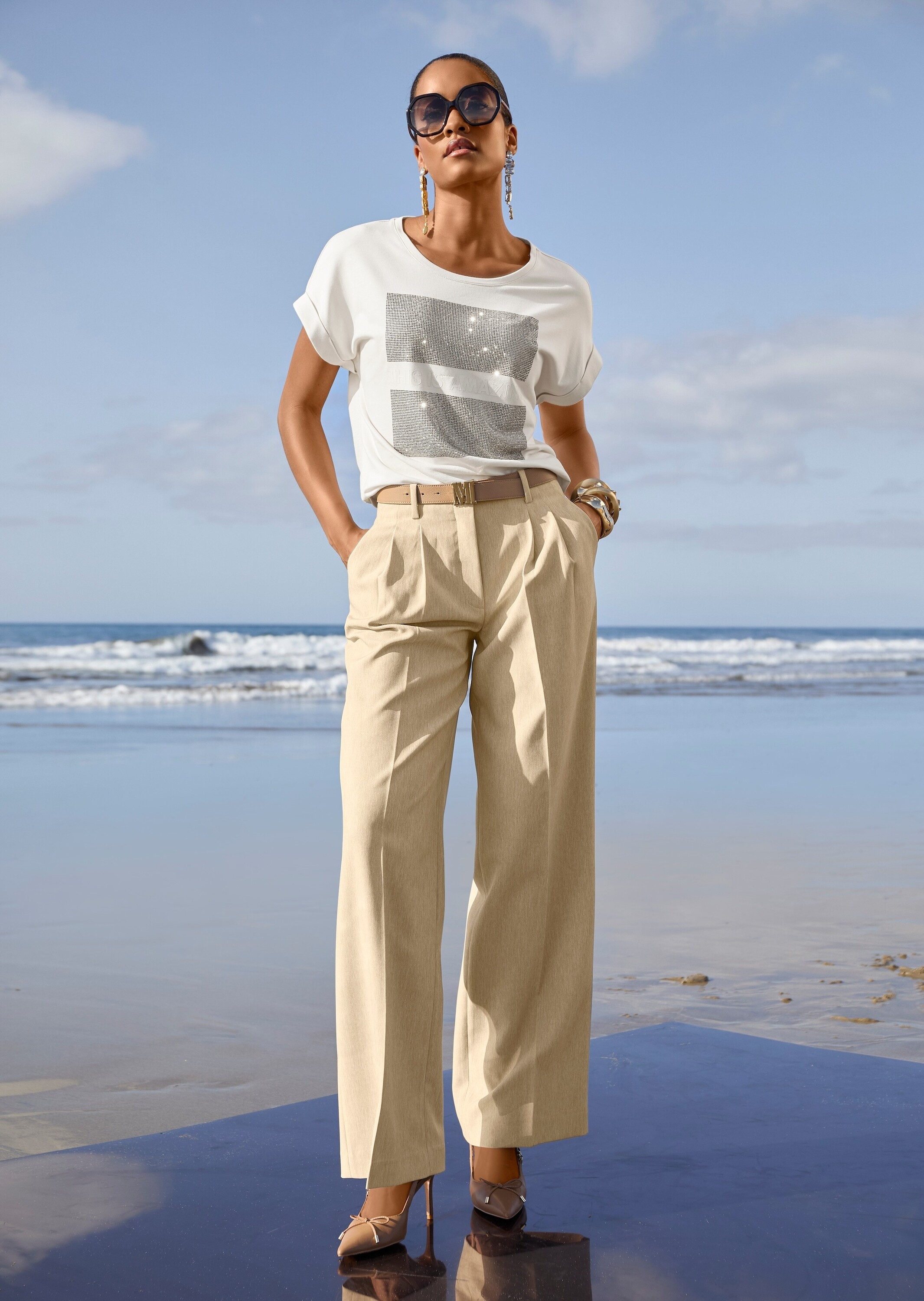 MADELEINE Kurzarmshirt »Shirt Oversized Shirt mit Print, Kurzarm« Motiv mit Strasssteinen