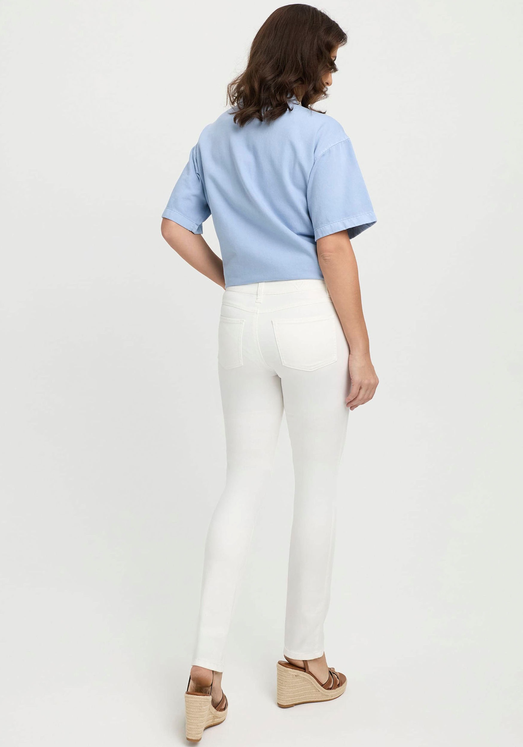 wonderjeans Slim-fit-Jeans "Classic" mit Logostickerei günstig online kaufen