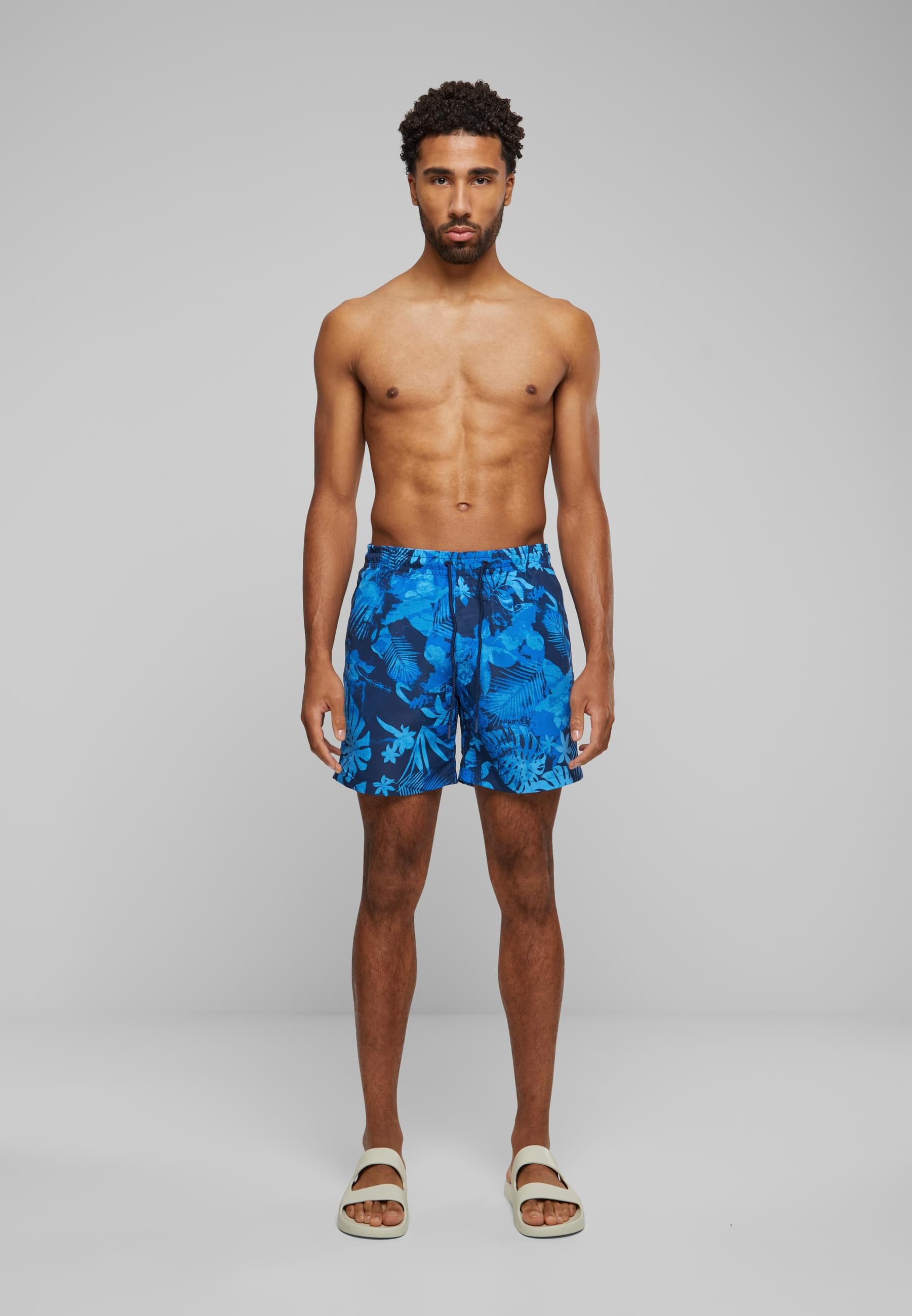 URBAN CLASSICS Badeshorts »Urban Classics Herren Pattern Swim Shorts«
