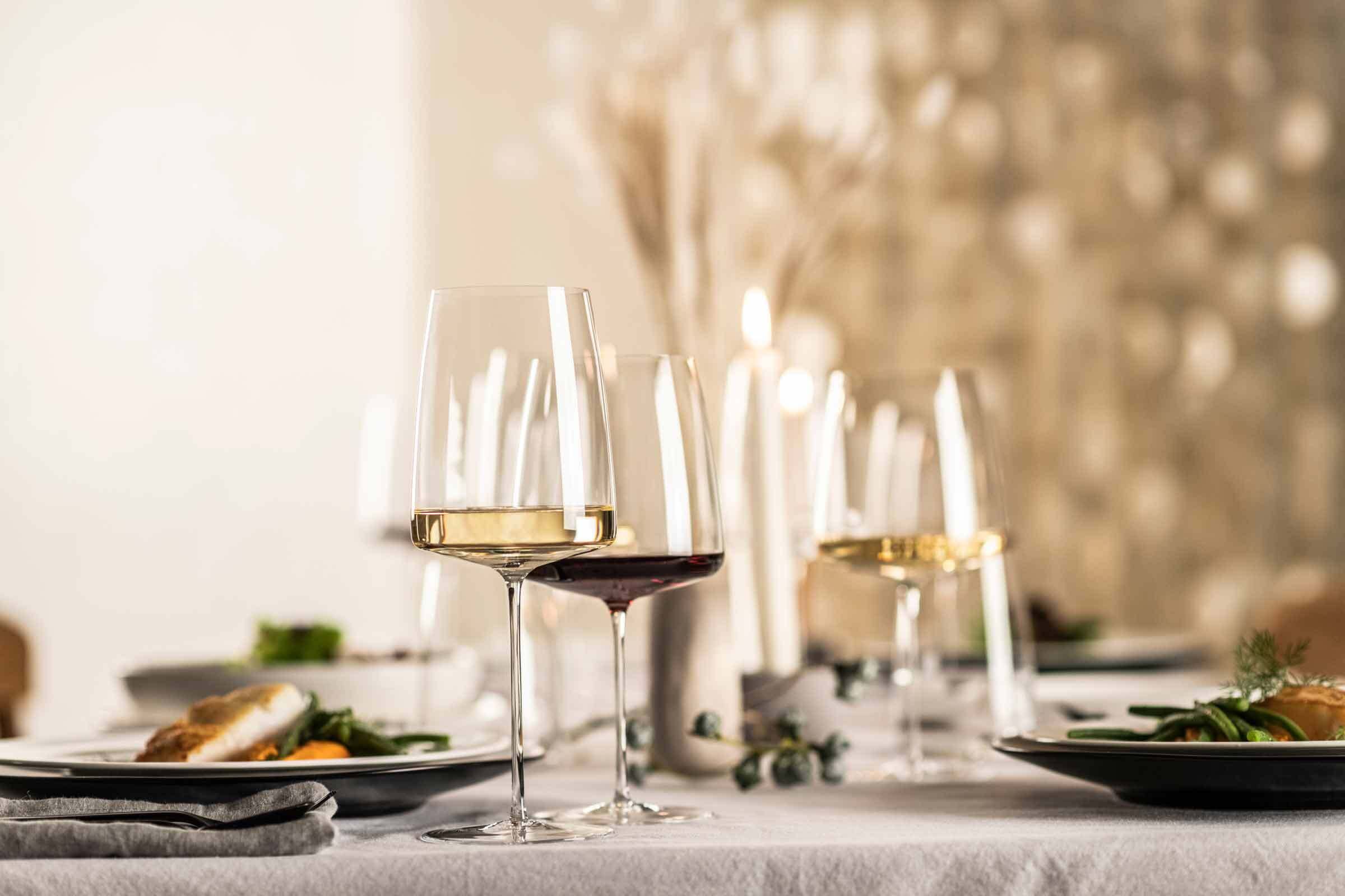Zwiesel Glas Weißweinglas »Weißweingläser Simplify 689 ml 2er Set transparent«