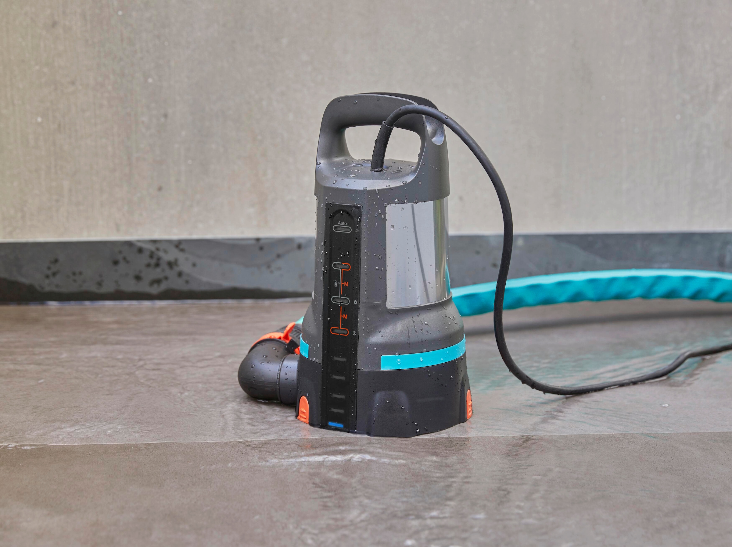 GARDENA Klarwasserpumpe »Tauchpumpe 11000 Aquasensor, 9034-20«, 11000 l/h max. Fördermenge