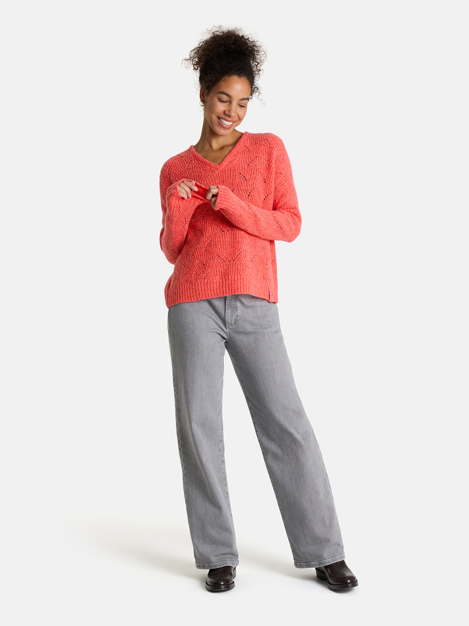 Lieblingsstück Strickpullover »SölveL« mit dezentem Lochmuster, V-Neck