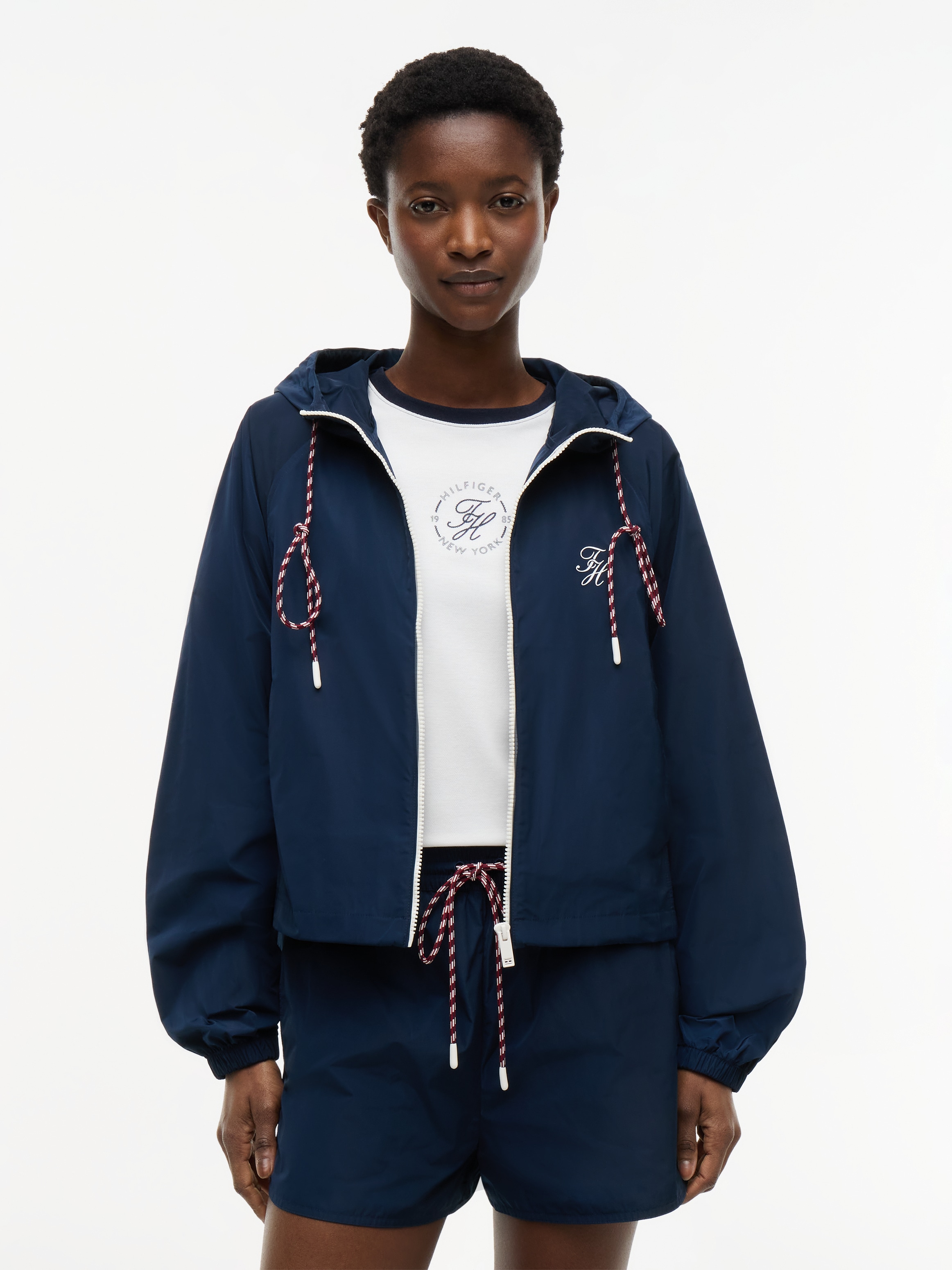 Tommy Hilfiger Windbreaker "NYLON WINDBREAKER CO-ORD" mit Kapuze aus pflegeleichter Kunstfaser mit Kapuze