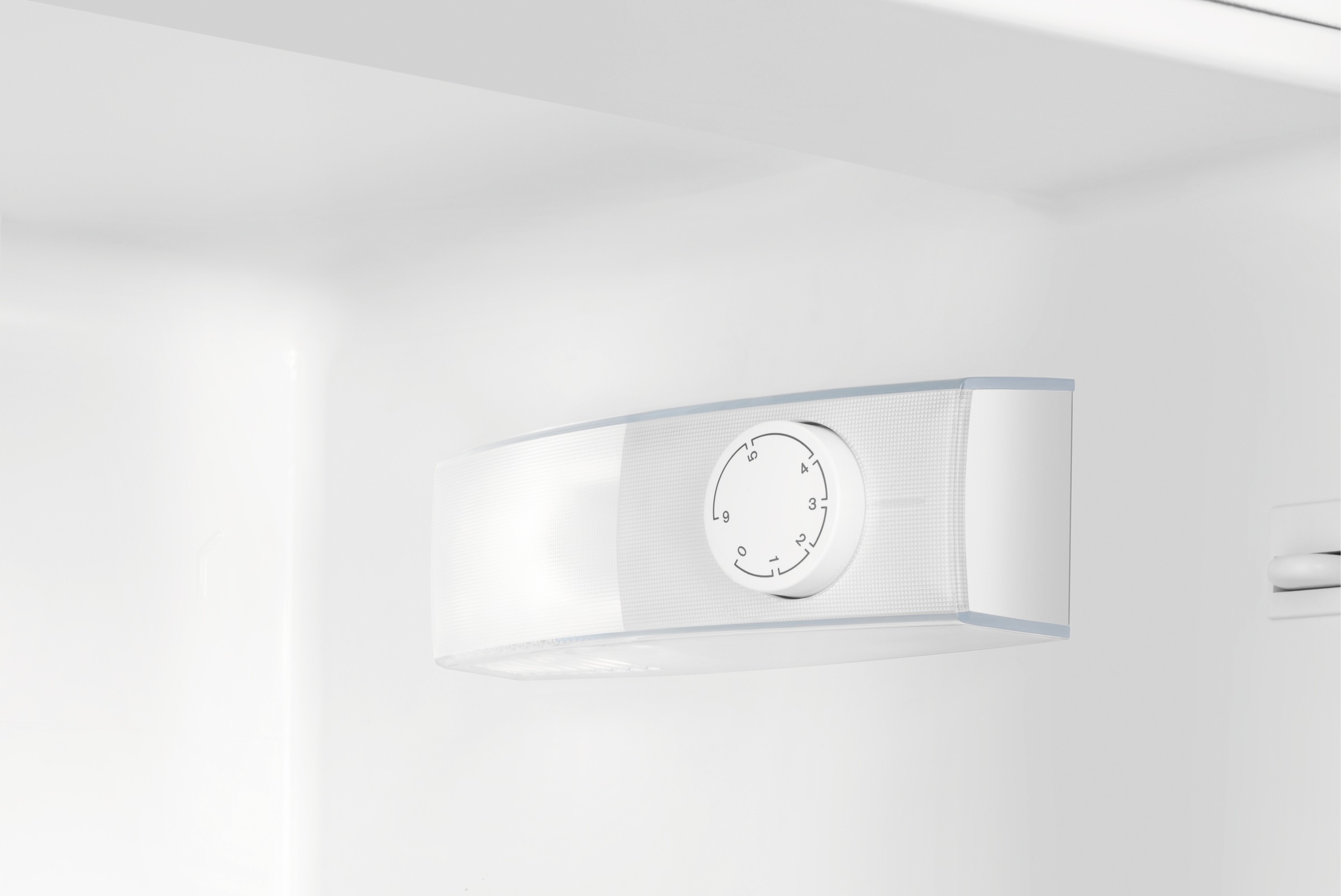 AEG Einbaukühlschrank 5000 »TSK50882DS«, EcoLine - Unsere energieeffizientesten Geräte