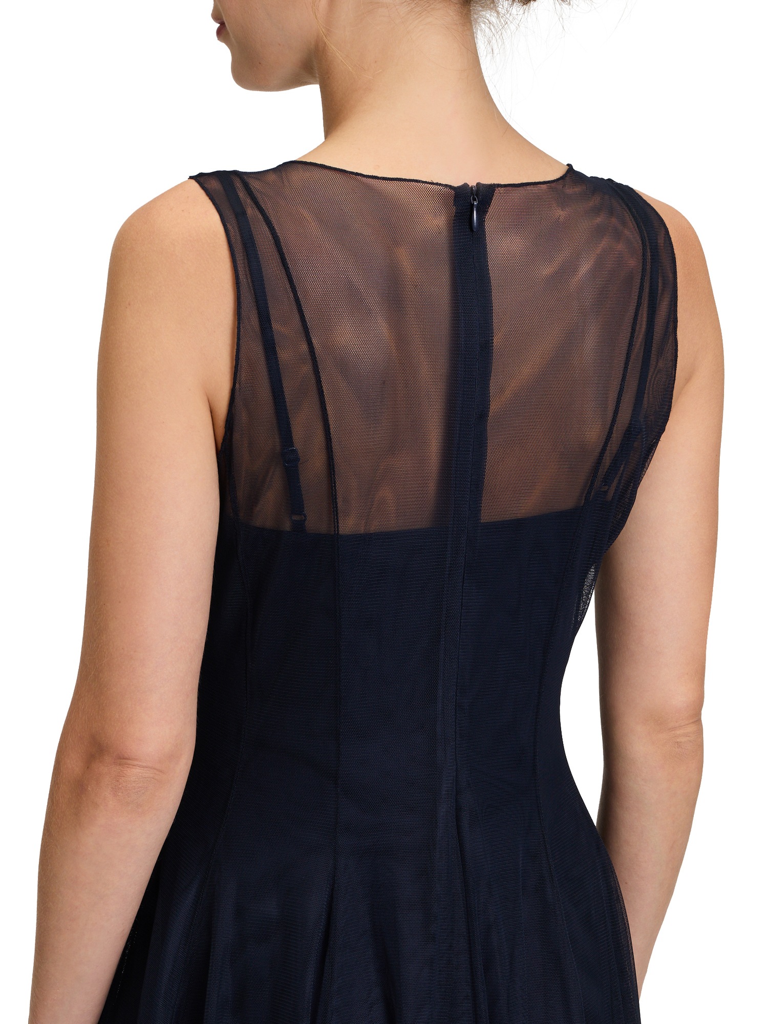 Vera Mont Cocktailkleid »Vera Mont Cocktailkleid figurbetont«, Nahtführung