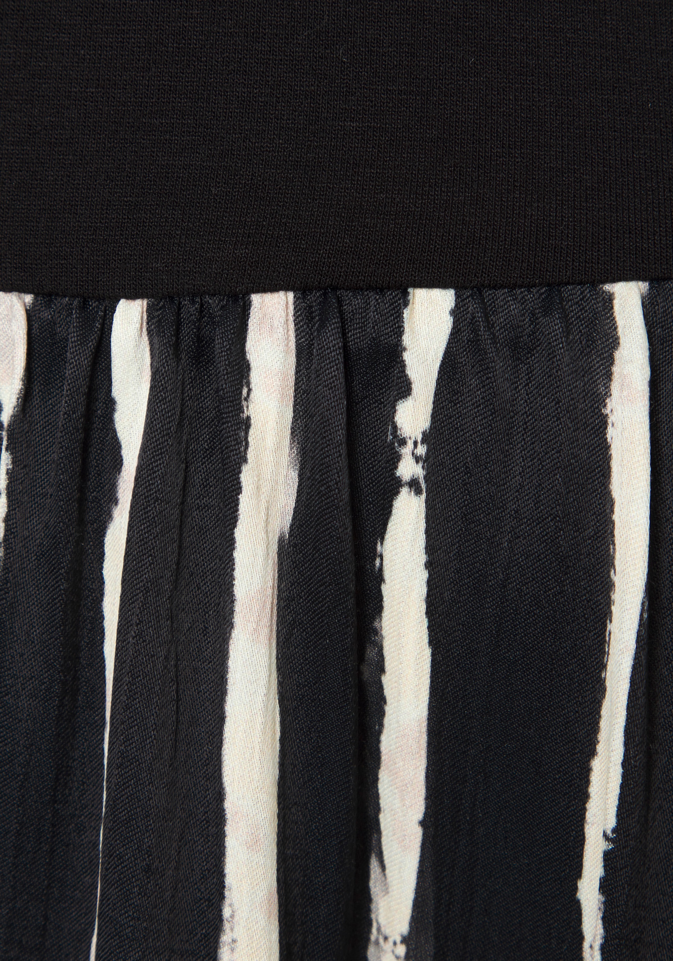 Buffalo Maxikleid Seitennahttaschen