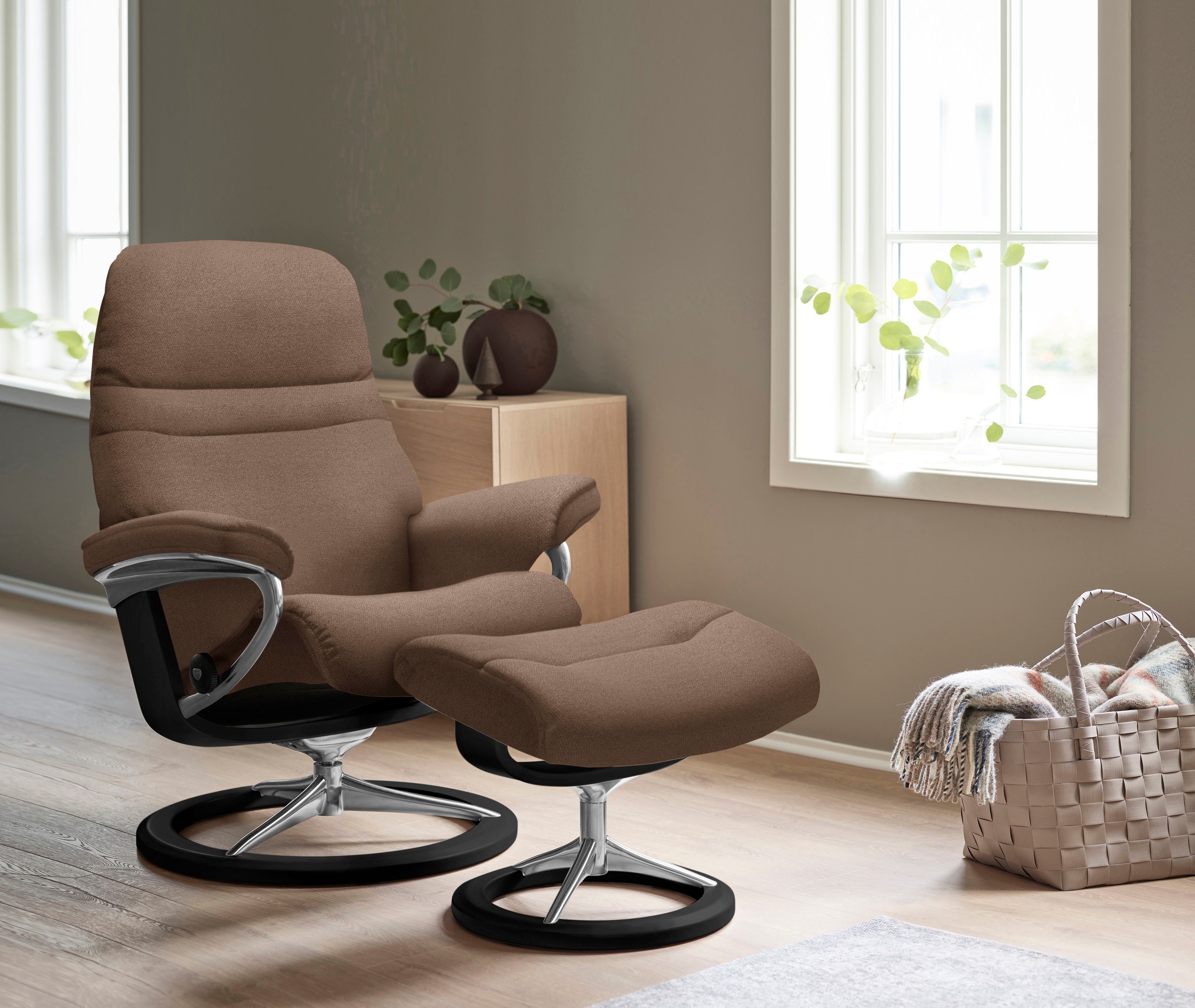 Stressless® Relaxsessel »Sunrise«, (Set, Relaxsessel mit Hocker), mit Signature Base, Größe M, Gestell Schwarz