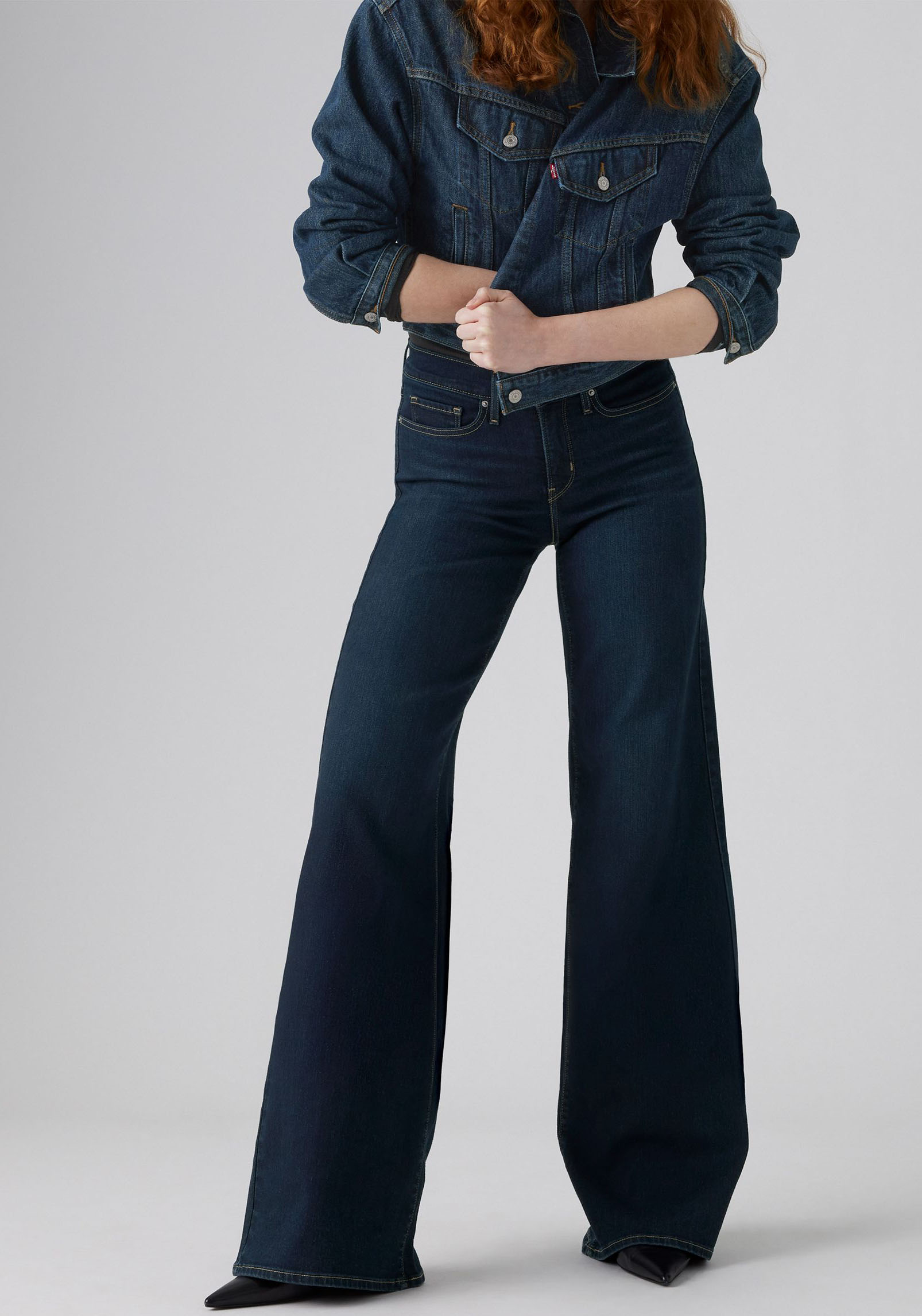 Levis Weite Jeans "Jeans 318 SHAPING" im Five-Pocket Style