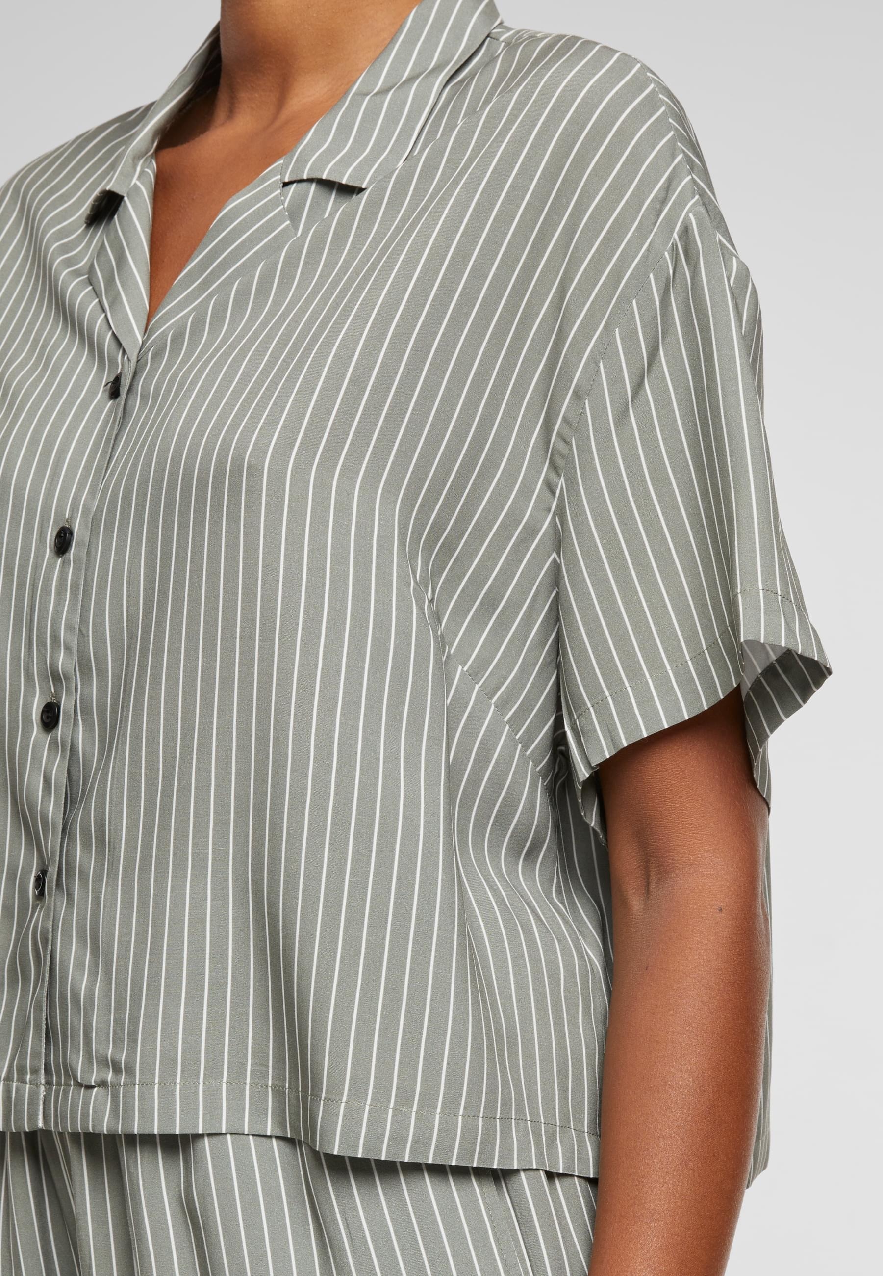 URBAN CLASSICS T-Shirt »Urban Classics Damen Ladies Resort Shirt«, (1 tlg.)