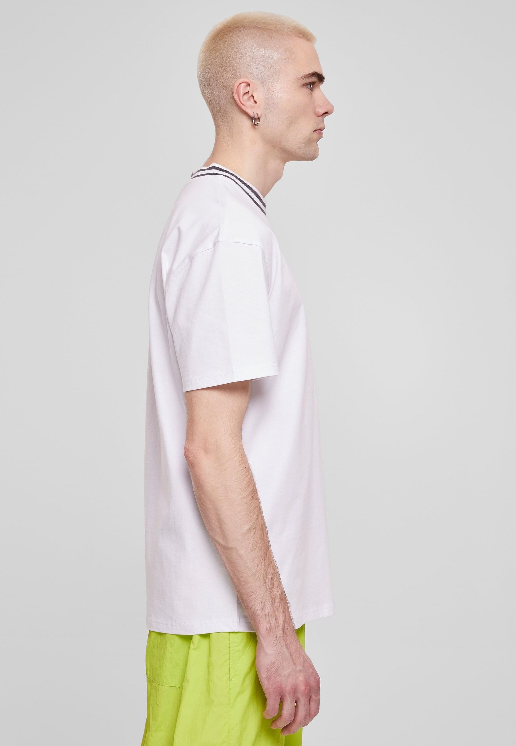 URBAN CLASSICS Kurzarmhemd »Urban Classics Herren Kicker Tee«, (1 tlg.)