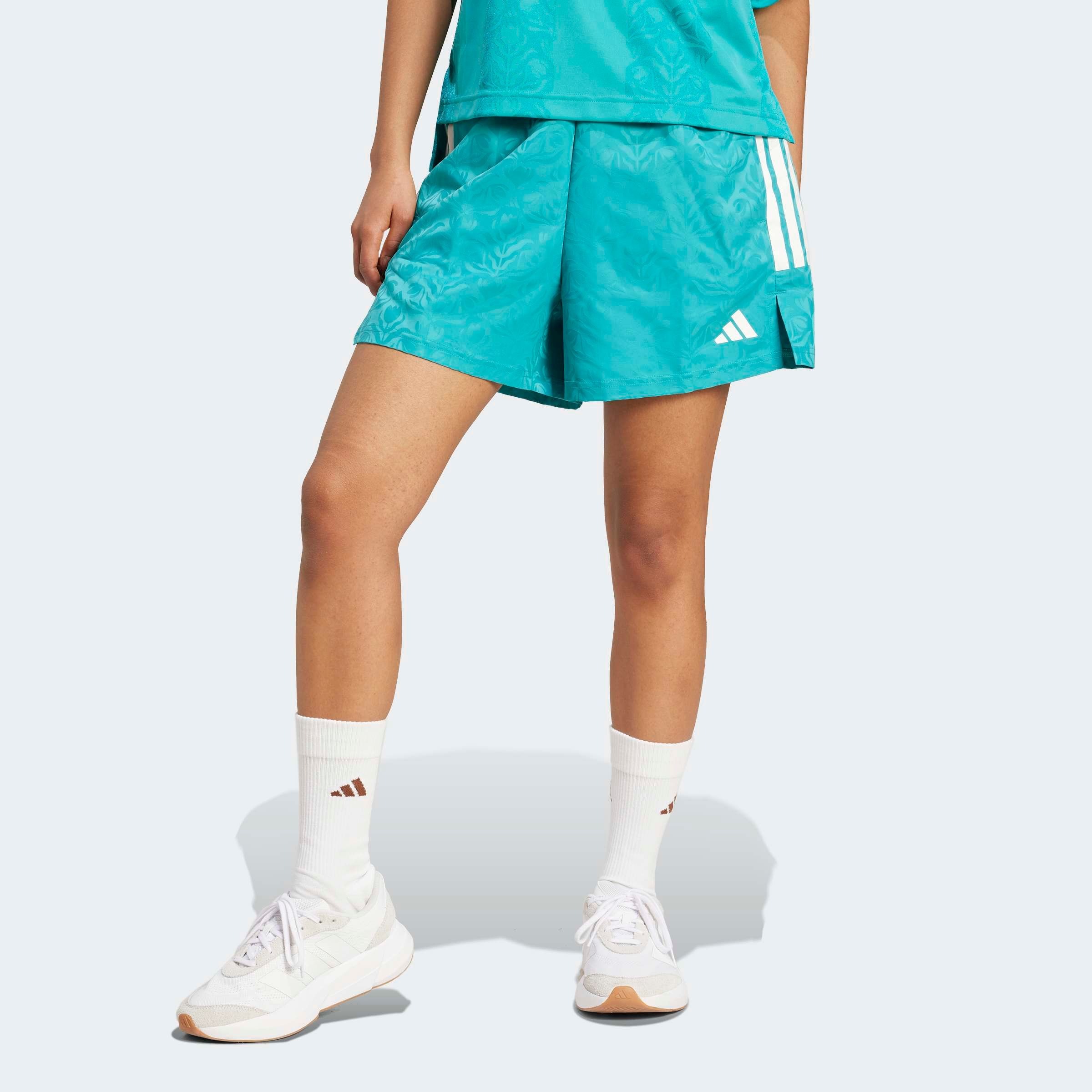 adidas Sportswear Shorts "TIRO X COMMON GOAL GEWEBTE" lockere Passform, mit günstig online kaufen