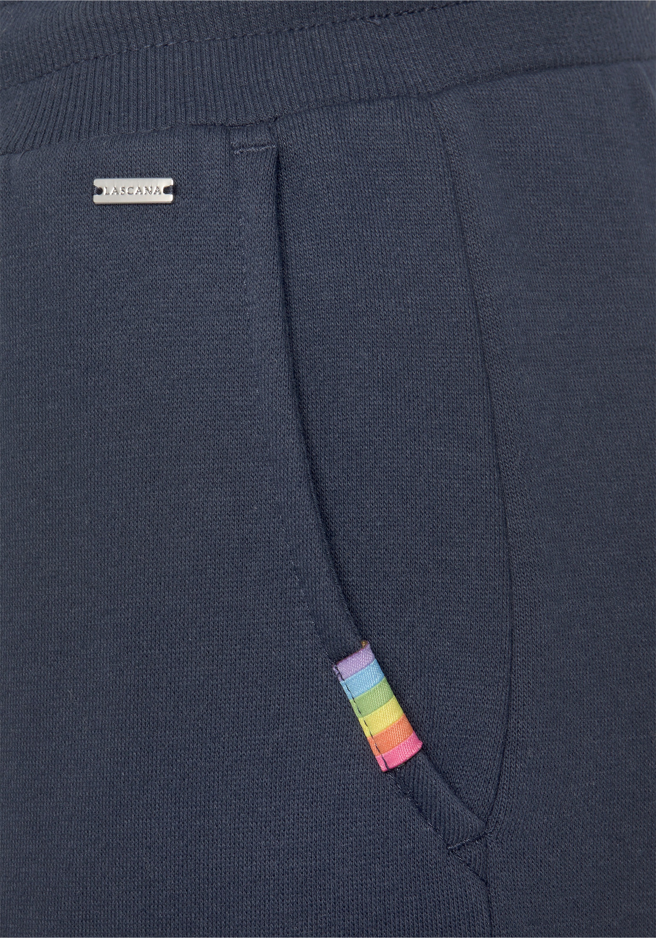 LASCANA Loungehose »Pride«, mit Regenbogen-Label