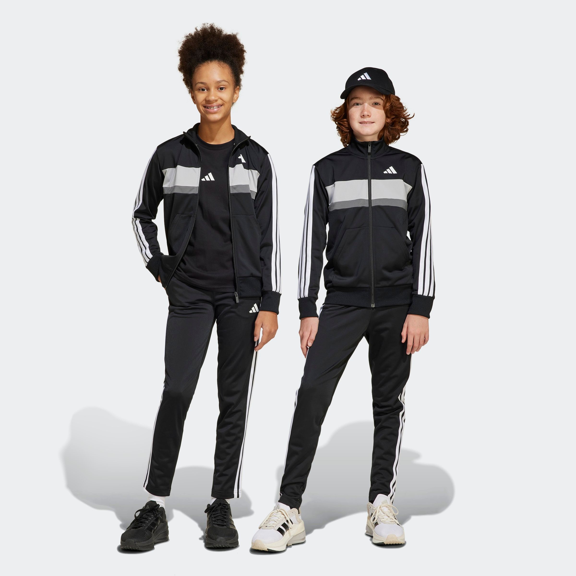 adidas Sportswear Trainingsanzug "SEASONAL ESSENTIALS TIBERIO 3-STREIFEN TRICOT KIDS" 2 Stk.