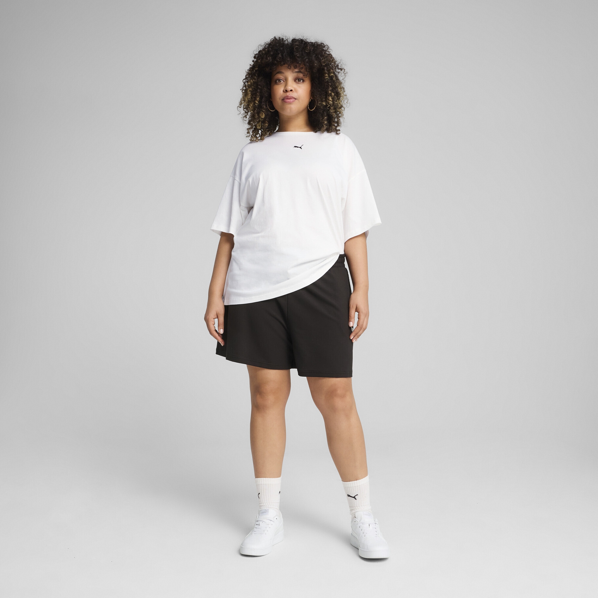 PUMA Sporthose »ESS Small No. 1 Logo 4" Leichte Hochgeschnittene Shorts Damen«