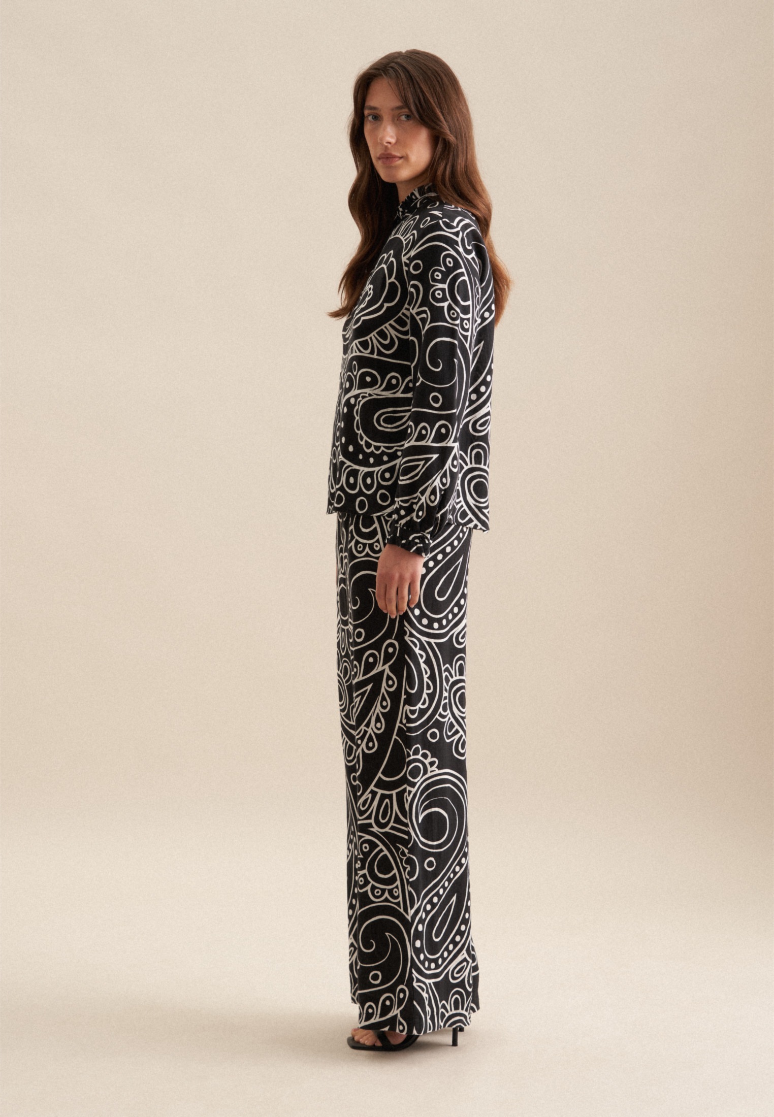 seidensticker Klassische Bluse »Schwarze Rose«, Langarm Rundhals Paisley