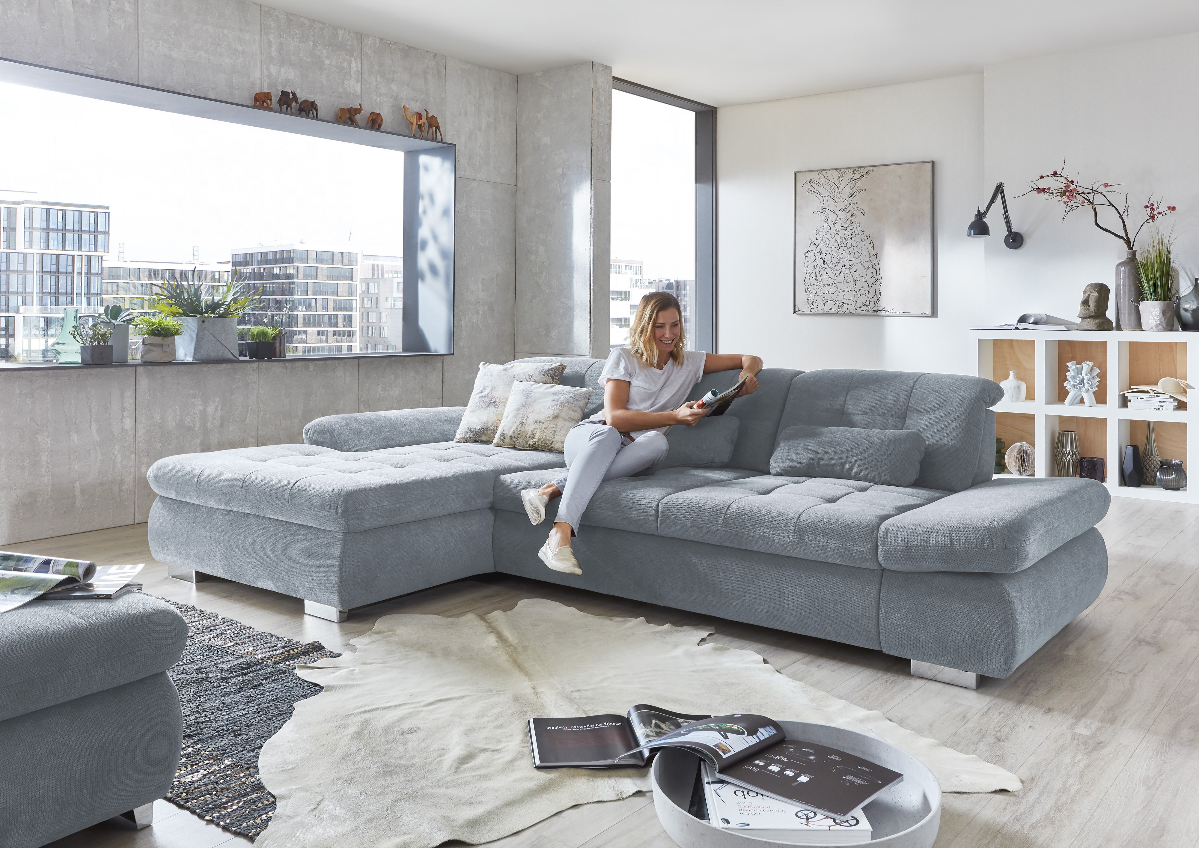 Die PlanBar Ecksofa "MP-IN17004 L-Form, Breite 331 cm, Kaltschaum-Polsterung" inkl. Sitztiefenverstellung, wahlweise weitere Funktionen