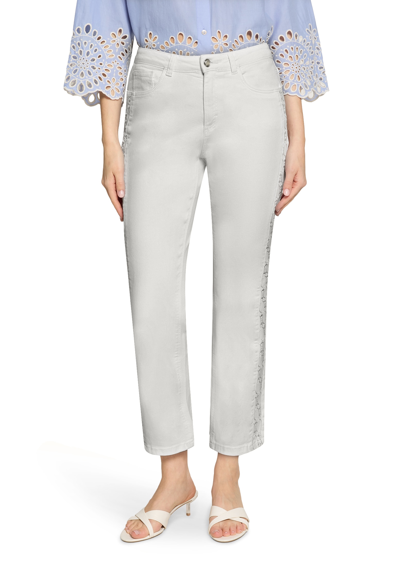 Cartoon Regular-fit-Jeans "Damen mit Lochmuster" günstig online kaufen