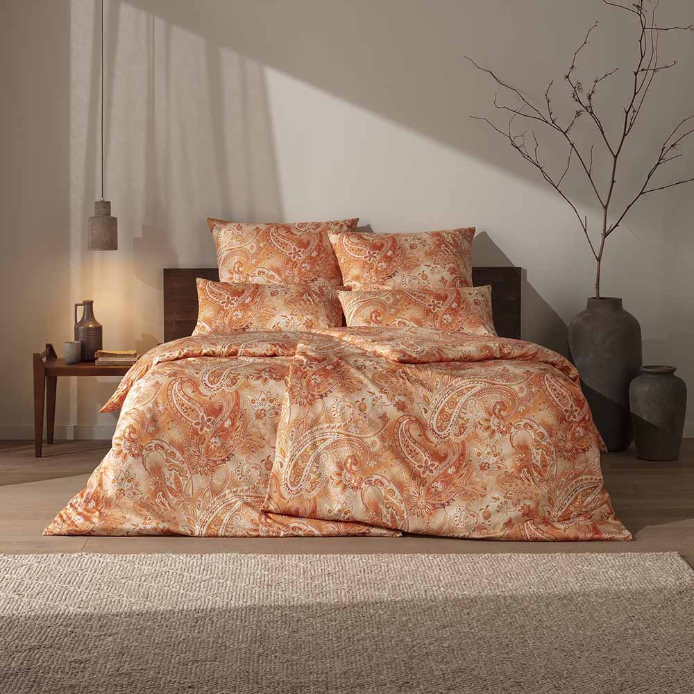 Estella Bettwäsche "Rhea" 3 Gefertigt aus hochwertigem Baumwoll-Satin.