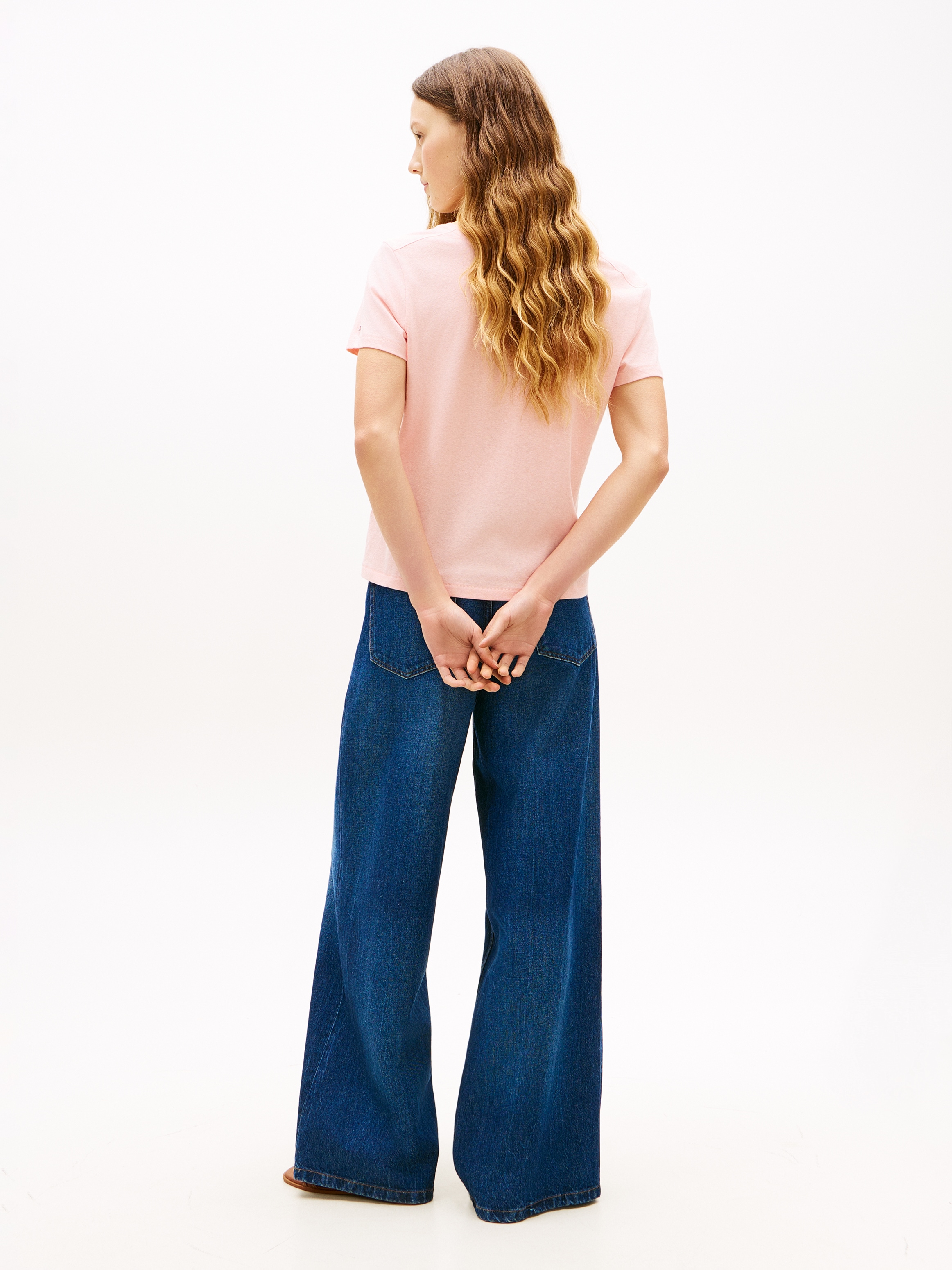 Tommy Hilfiger Kurzarmshirt »CO LINEN SCOOP NK SS TEE« mit kleinem Logo-Stick