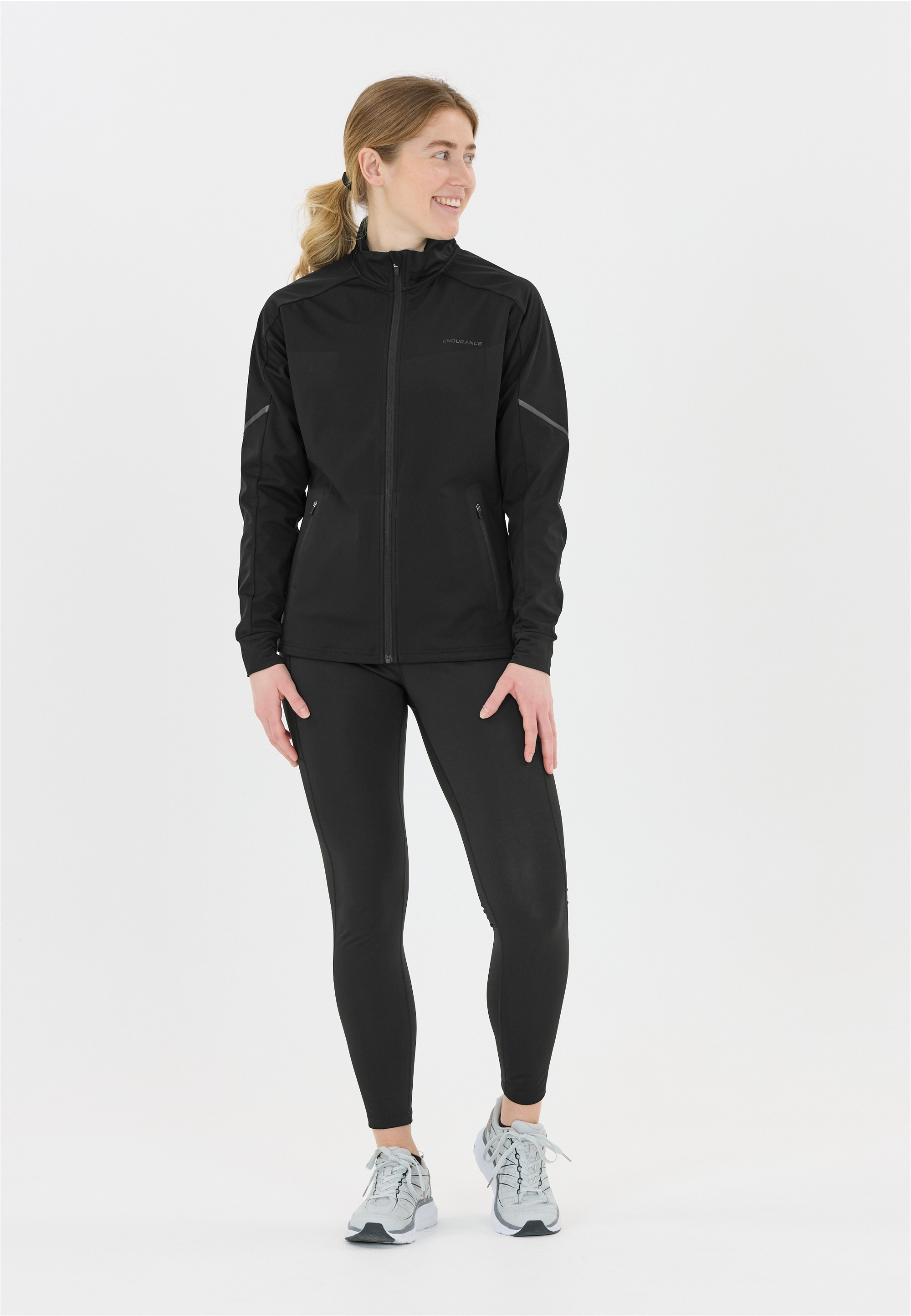 ENDURANCE Laufjacke "Aisling" in atmungsaktiver Qualität günstig online kaufen