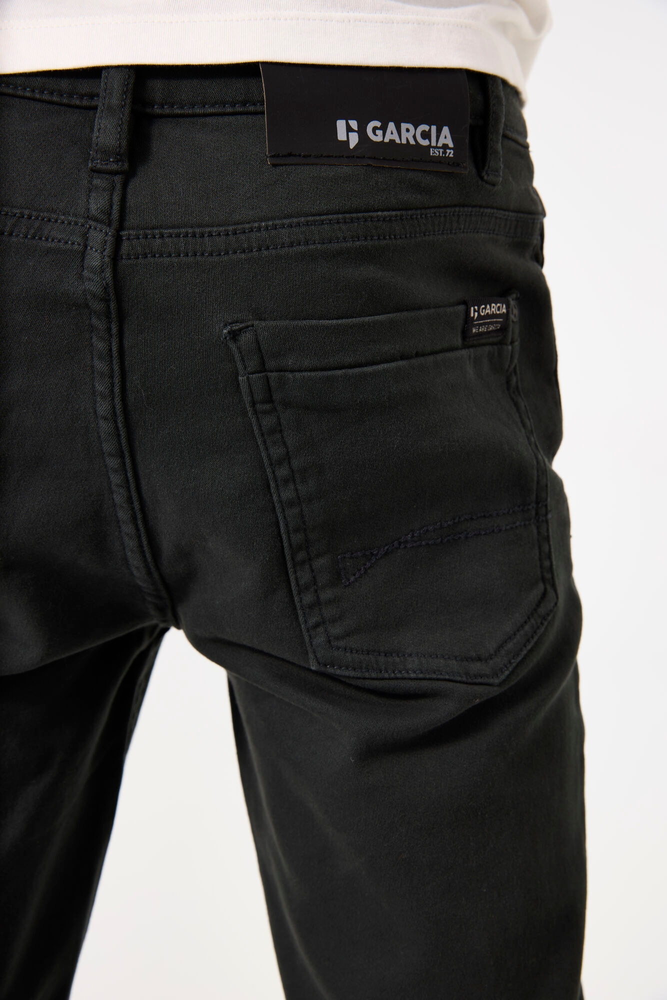 Garcia 5-Pocket-Jeans »Lazlo«, mit Destroyed-Detail am Knie, for BOYS