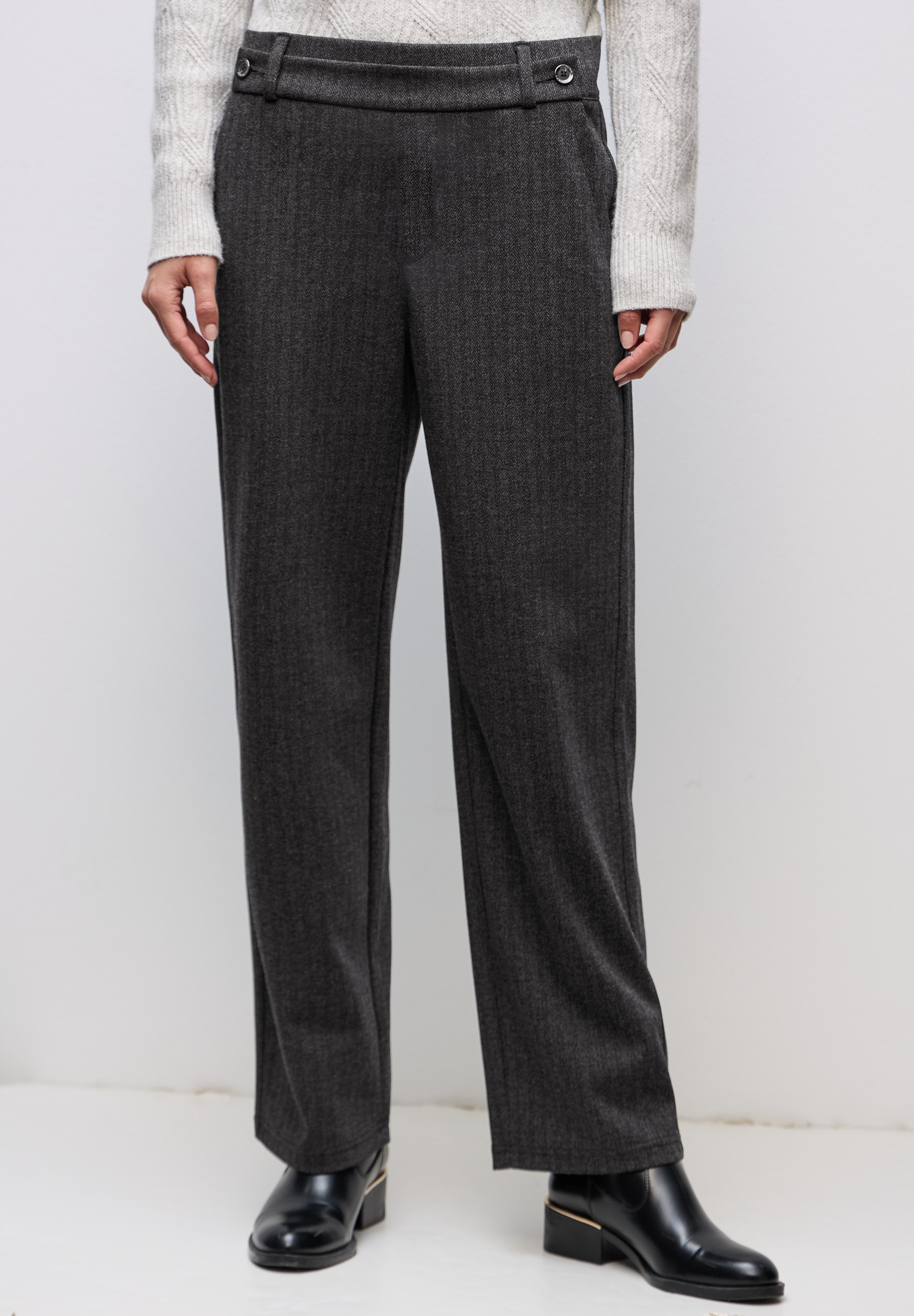 STREET ONE Stoffhose mit seitlichen Einschubtaschen günstig online kaufen