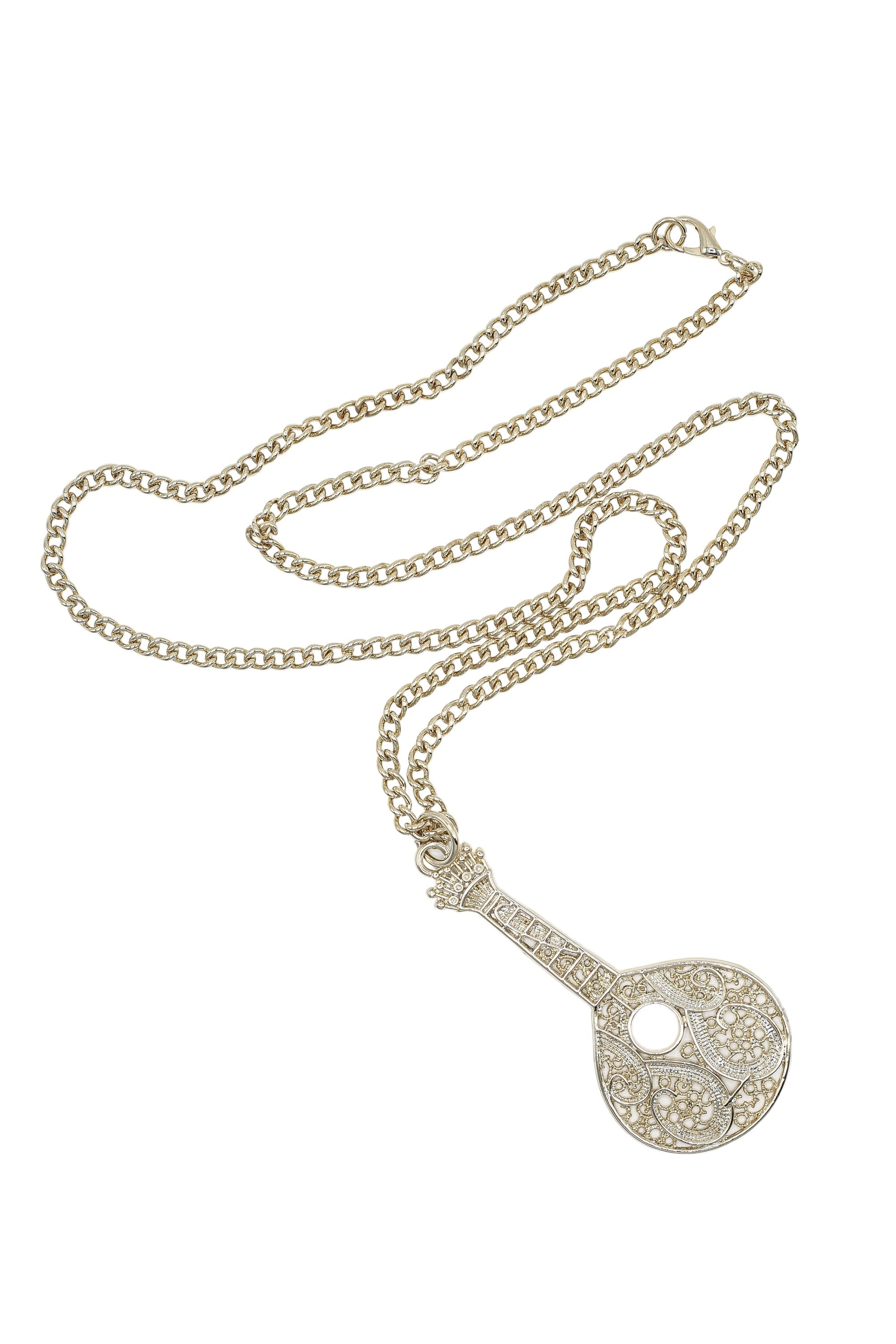COLLEZIONE ALESSANDRO Lange Kette »Fado«, mit orientalischem Gitarre Anhänger