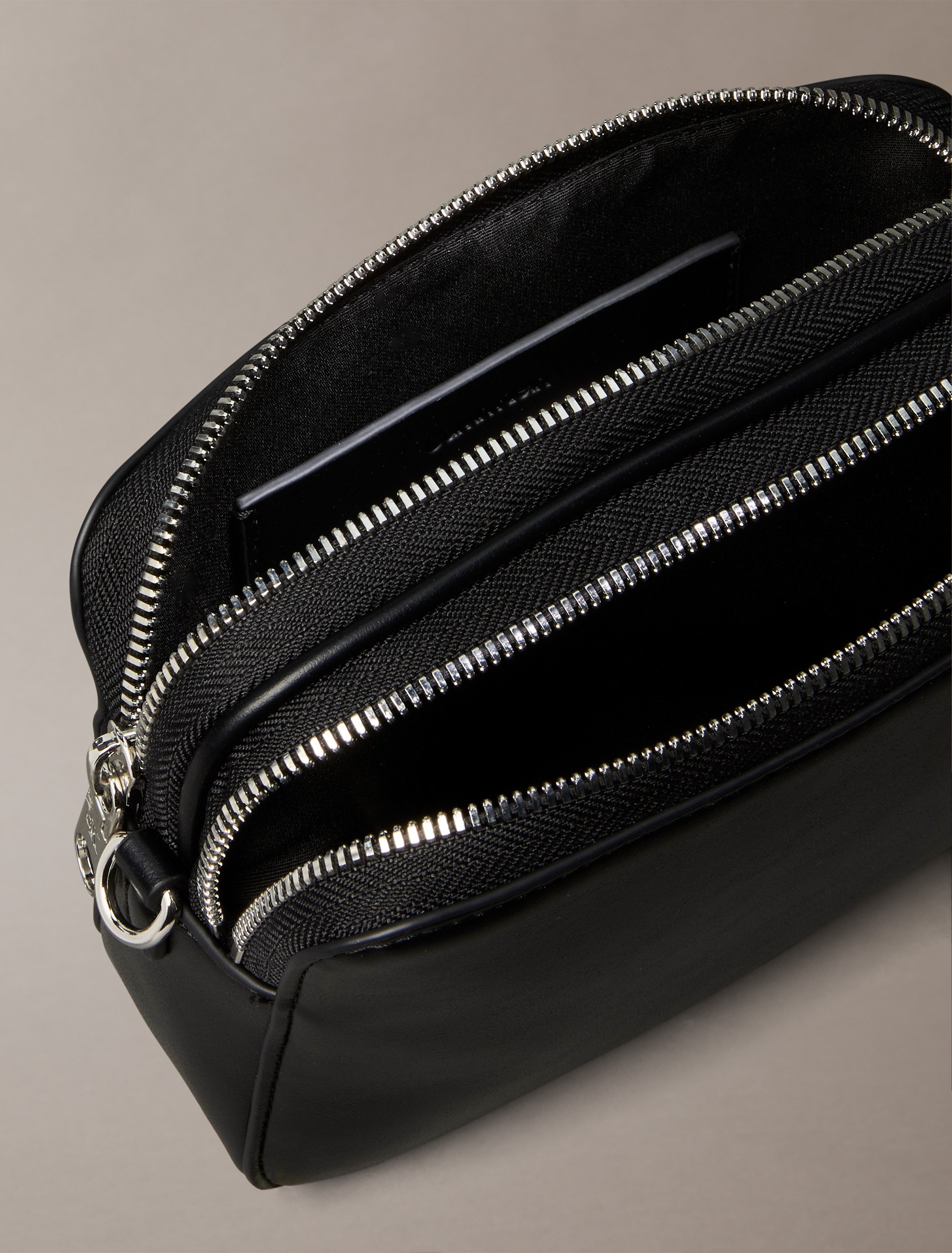 Calvin Klein Mini Bag "WEBBING DOUBLE STRAP CAMERA BAG" Schultertasche, Hen günstig online kaufen