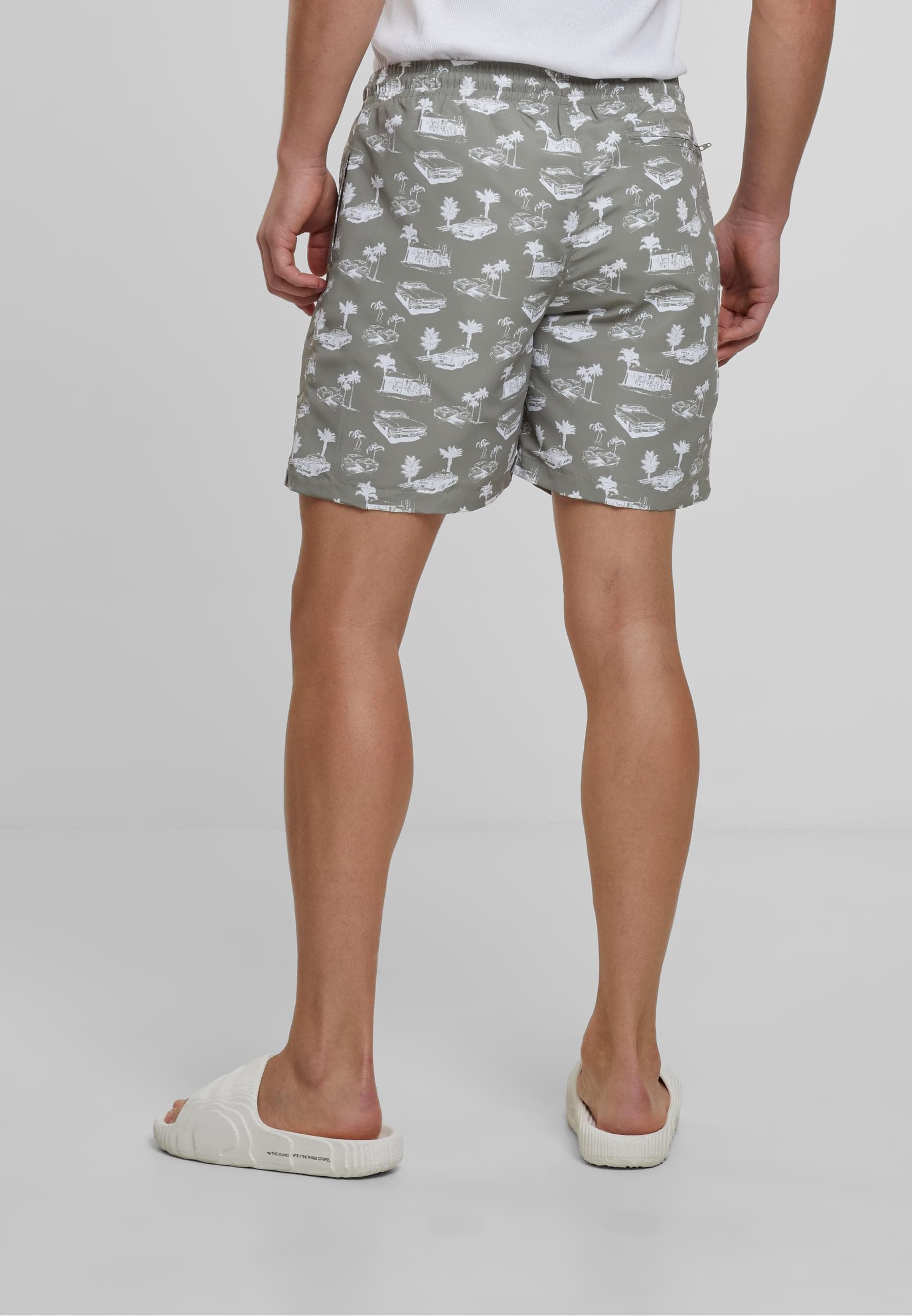 URBAN CLASSICS Badeshorts »Urban Classics Herren Pattern Swim Shorts«