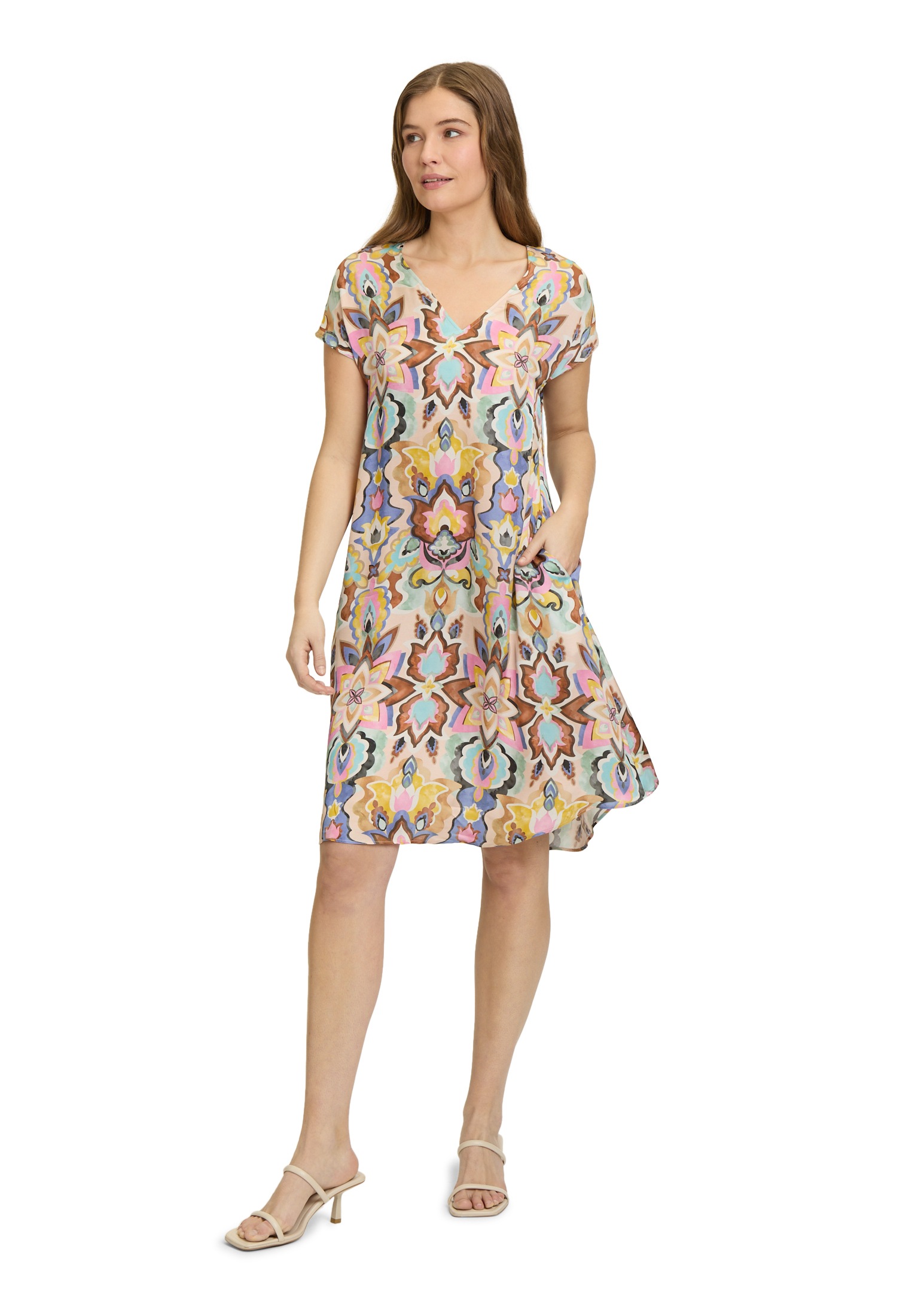 Vera Mont Sommerkleid »Vera Mont Sommerkleid mit überschnittenen Ärmeln«, Form
