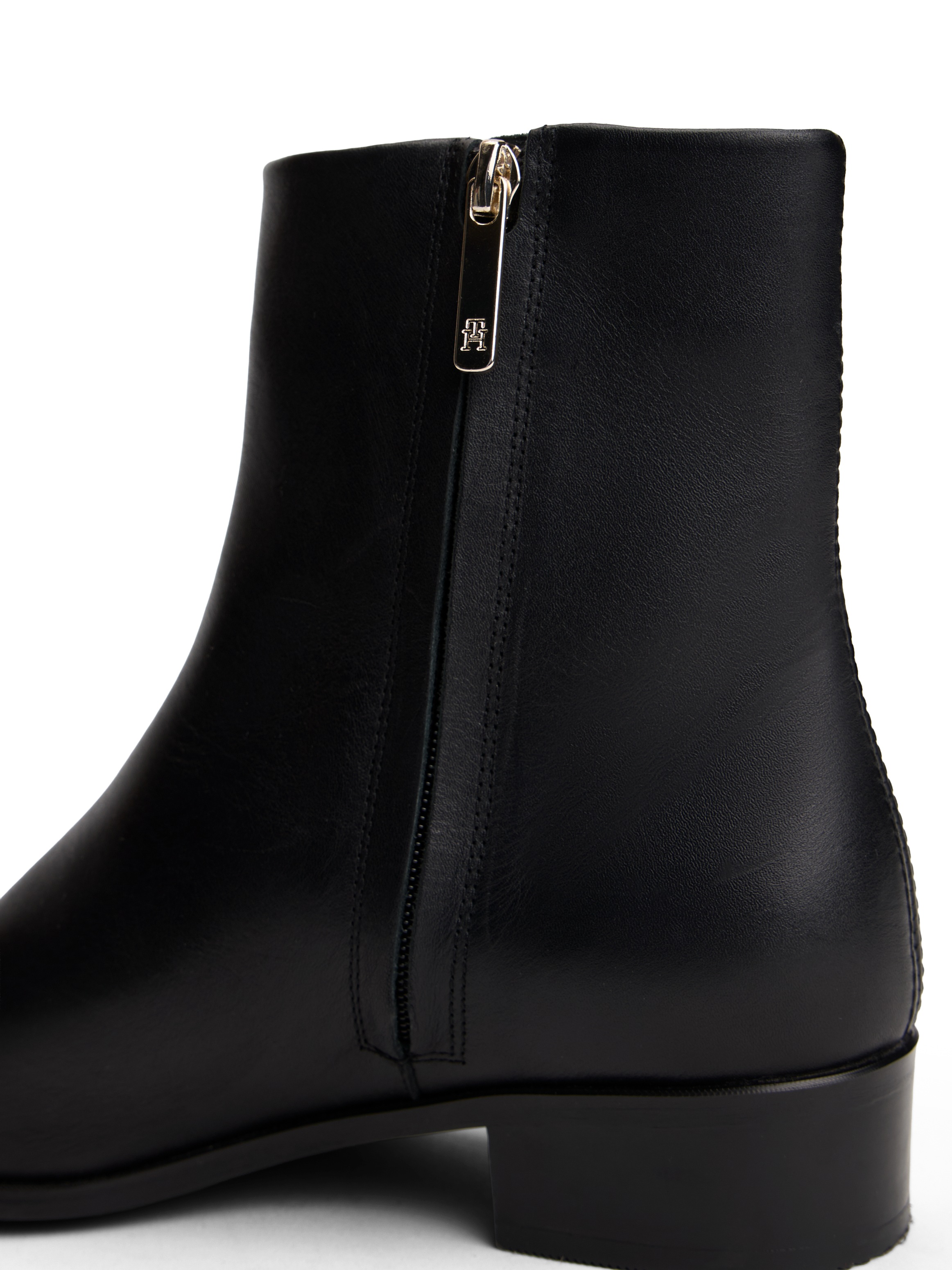 Tommy Hilfiger Stiefelette "TH LEATHER POINTY ZIP BOOTIE", Blcokabsatz, Bus günstig online kaufen