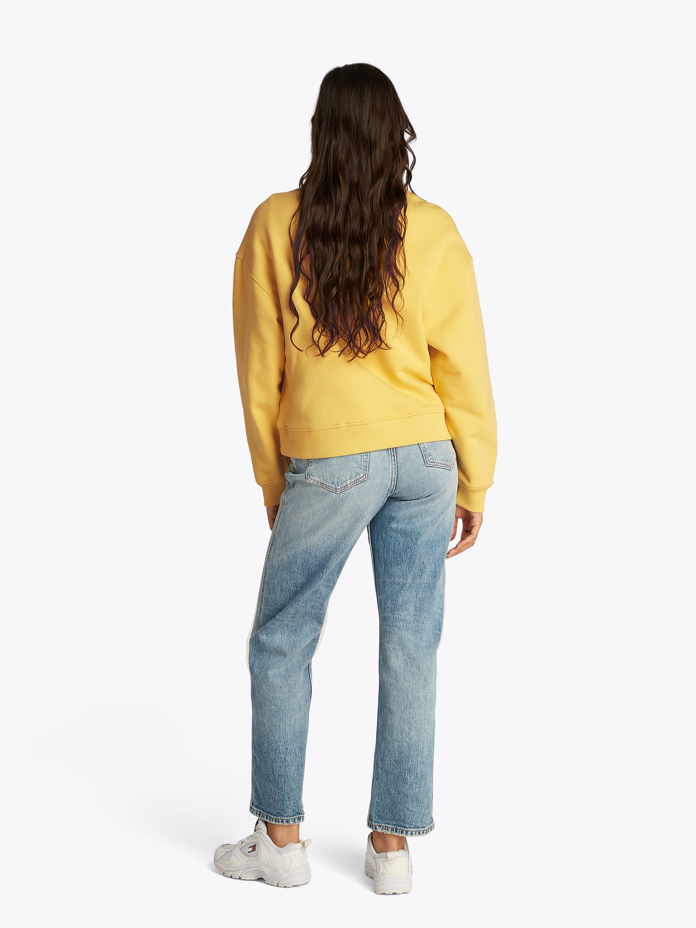 Tommy Jeans Sweatshirt »TJW BXY BADGE CREW«, mit Logo-Badge