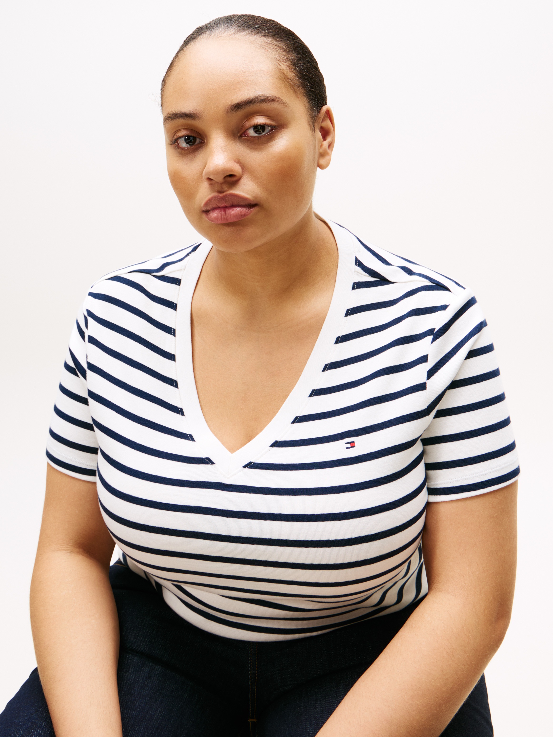 Tommy Hilfiger Curve V-Shirt "CRV SLIM CODY V-NK SS" in großen Größen, Baum günstig online kaufen