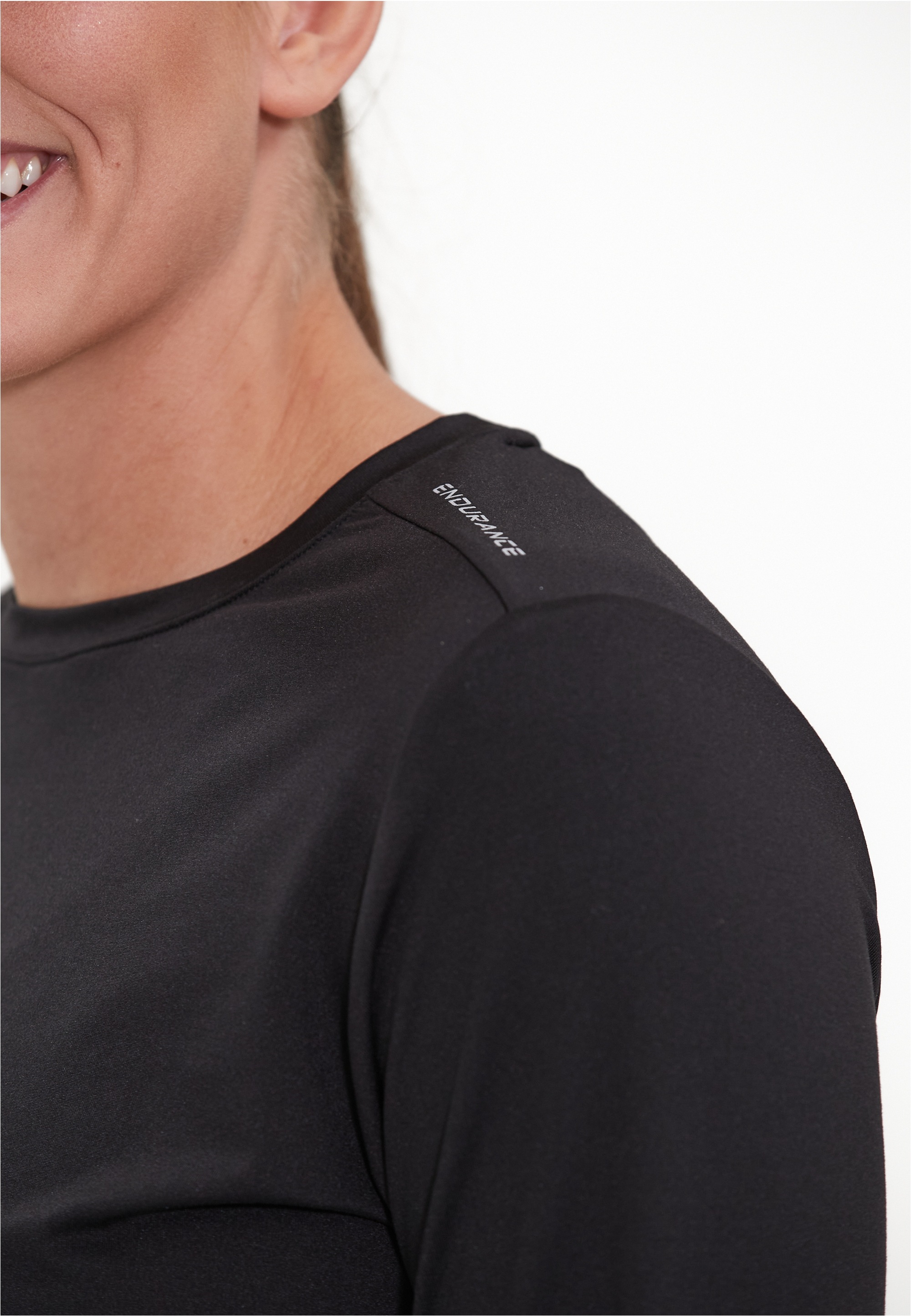 ENDURANCE Langarmshirt »Chalina«, aus superweichem Material