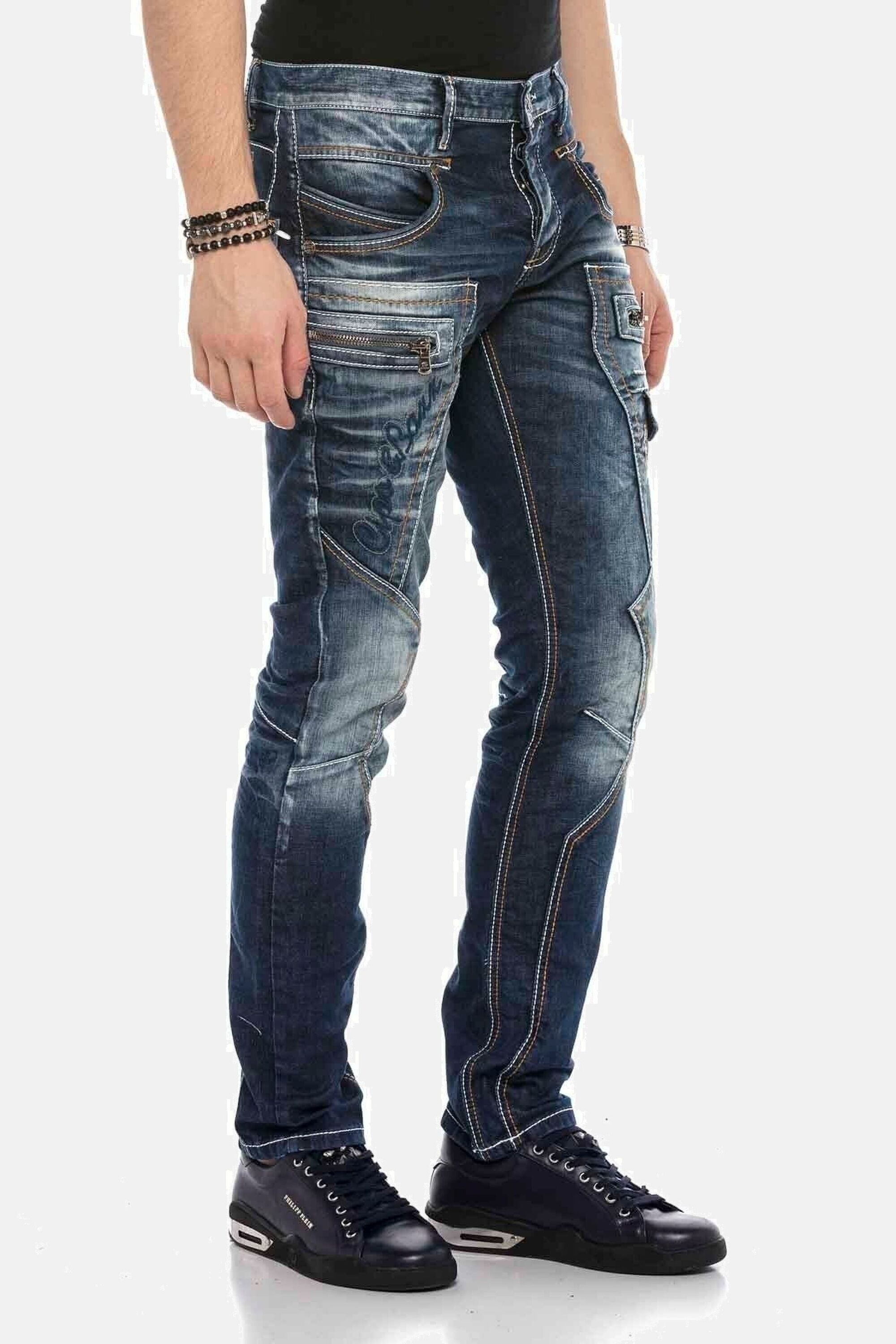 Cipo & Baxx Regular-fit-Jeans "DENIM", bequeme Jeans mit Kontrastnähten, CD584