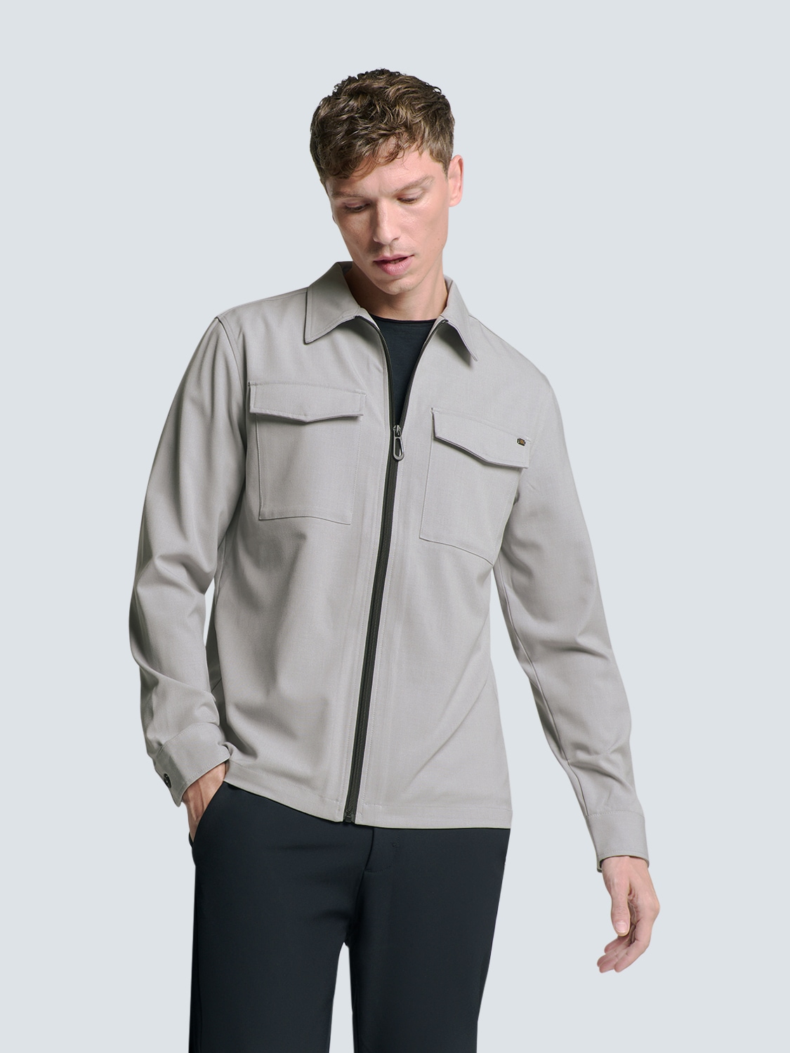 Langarmhemd »No Excess Stretch Overshirt mit Reißverschluss«